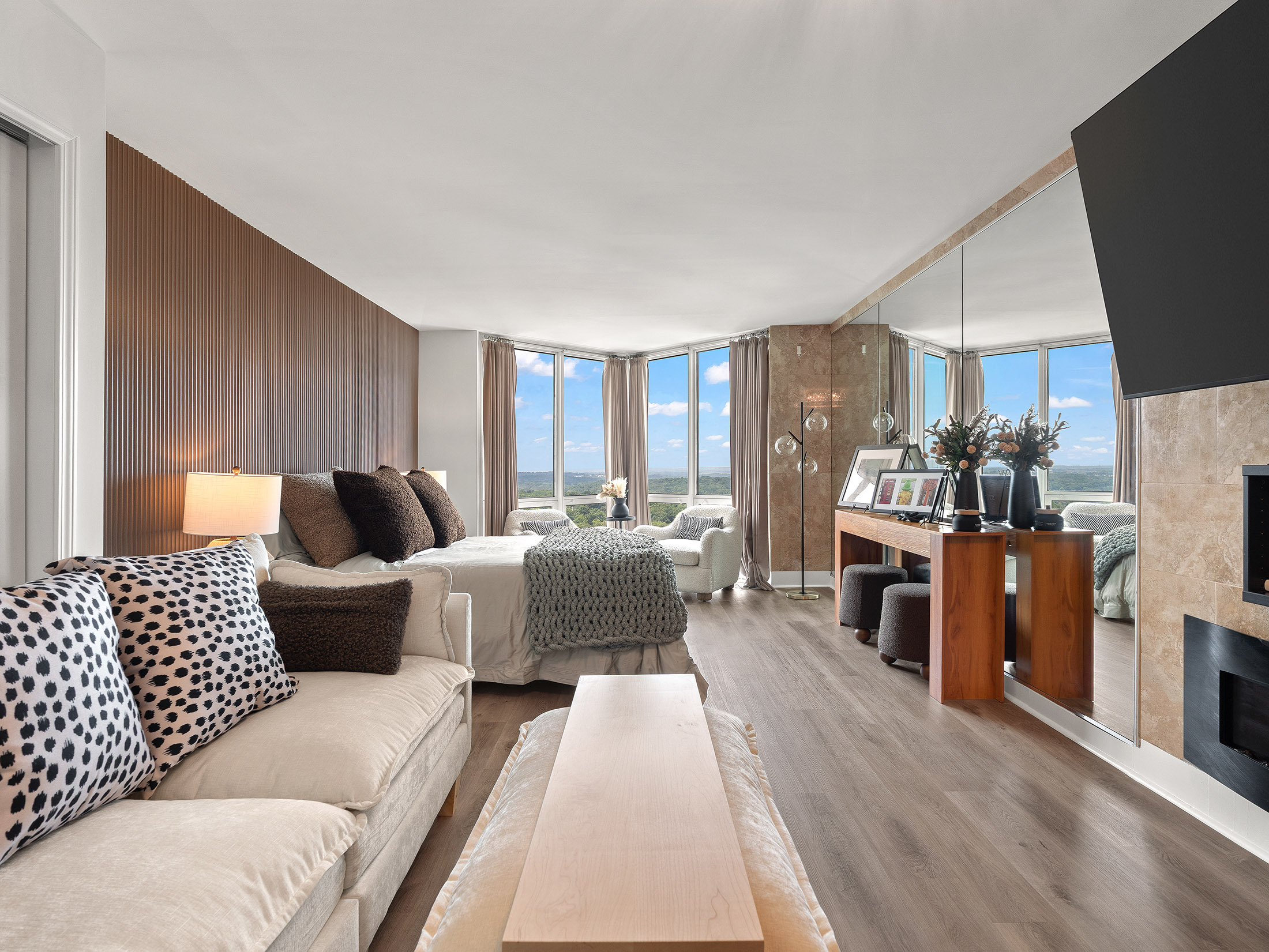  Completely Renovated Condo at The Concorde - 物件實景