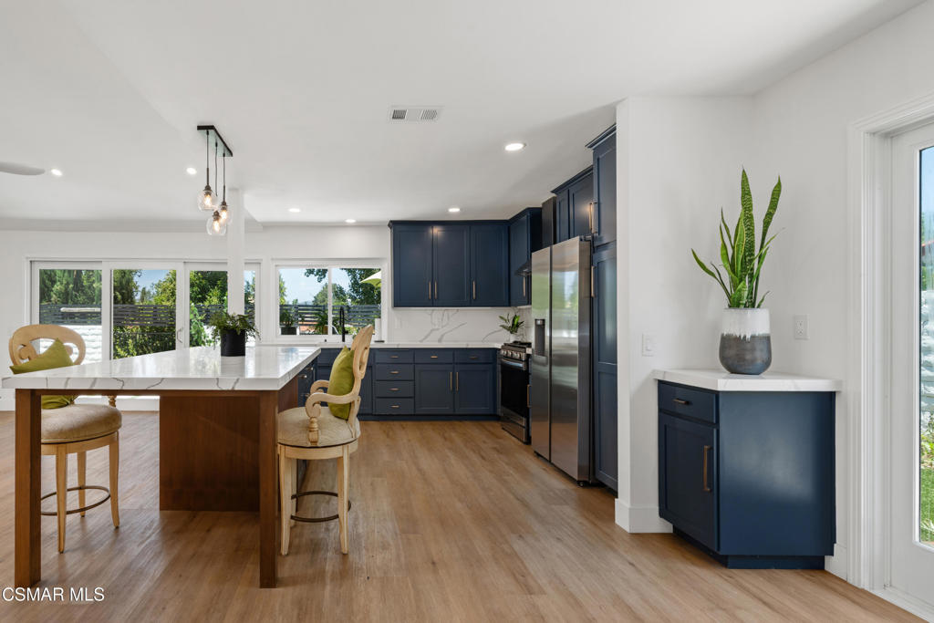 Westlake Village, California, 91361, United States, 4 Bedrooms Bedrooms, ,2 BathroomsBathrooms,Residential,For Sale,1847527