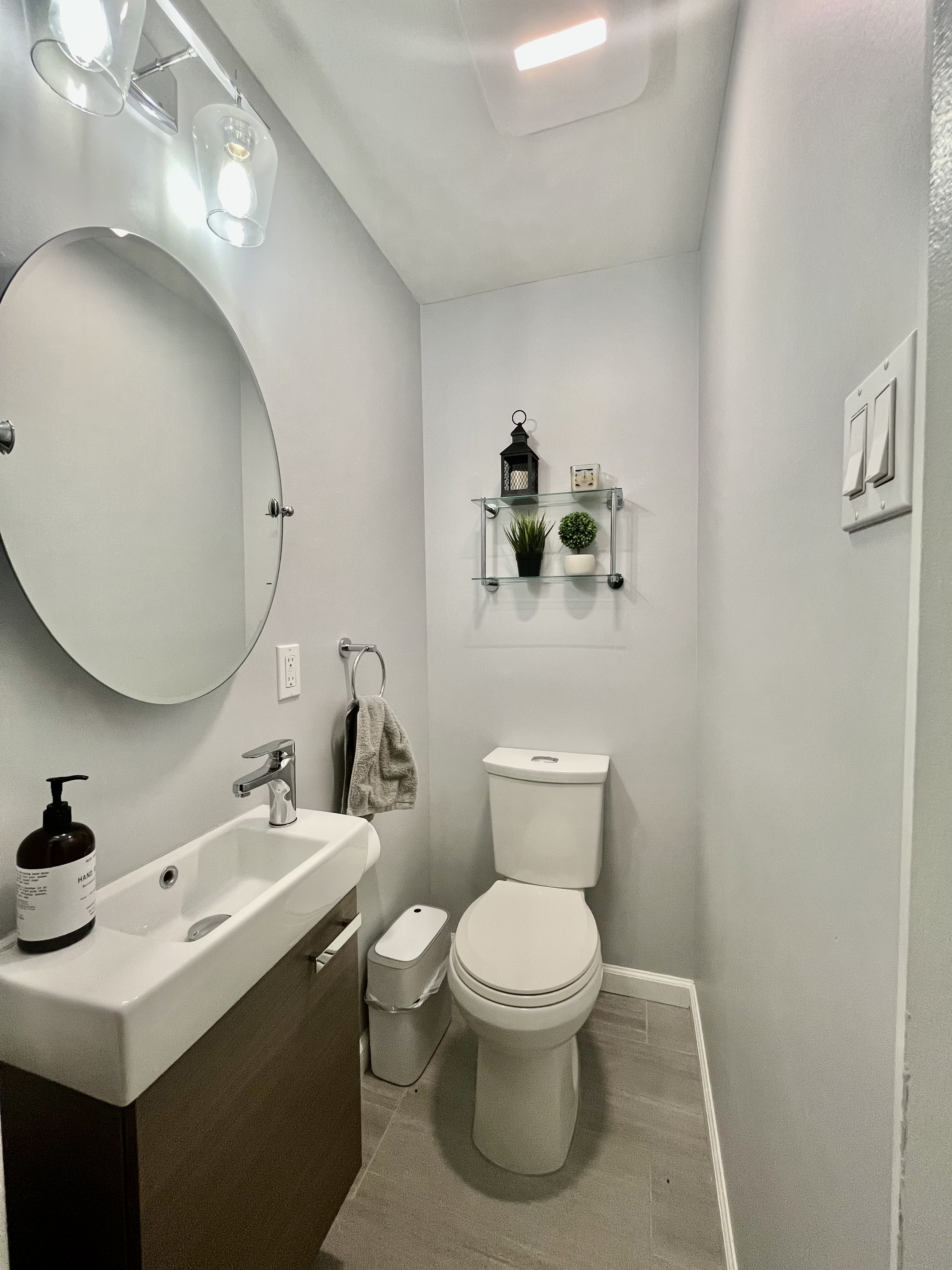 Bronx, New York, 10469, United States, 4 Bedrooms Bedrooms, ,2 BathroomsBathrooms,Residential,For Sale,1927871