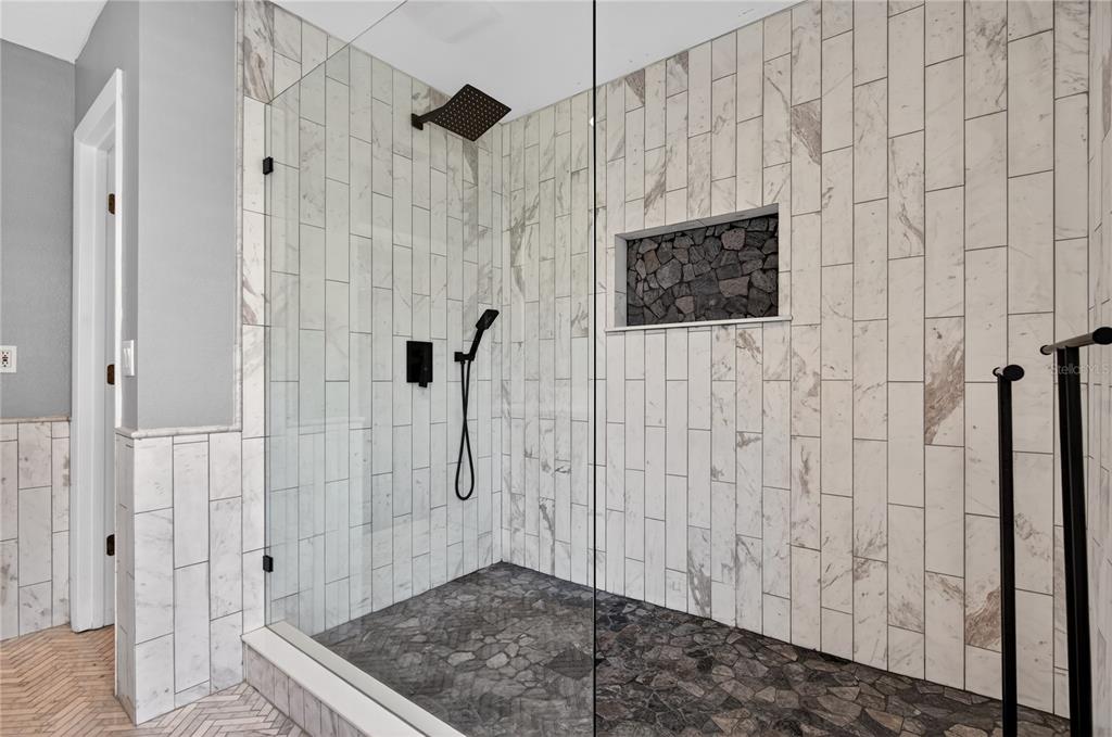 Clearwater Beach, Florida, 33767, United States, 4 Bedrooms Bedrooms, ,3 BathroomsBathrooms,Residential,For Sale,1849731