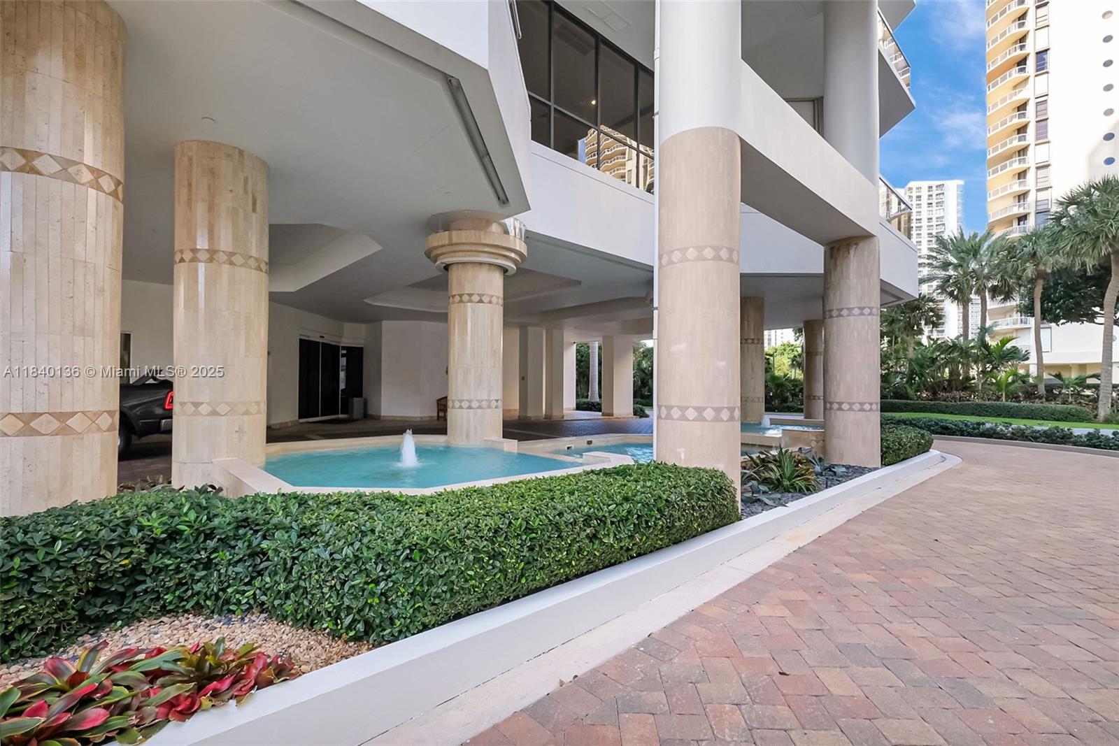 Aventura, Florida, 33180, United States, 2 Bedrooms Bedrooms, ,2 BathroomsBathrooms,Residential,For Sale,1898745