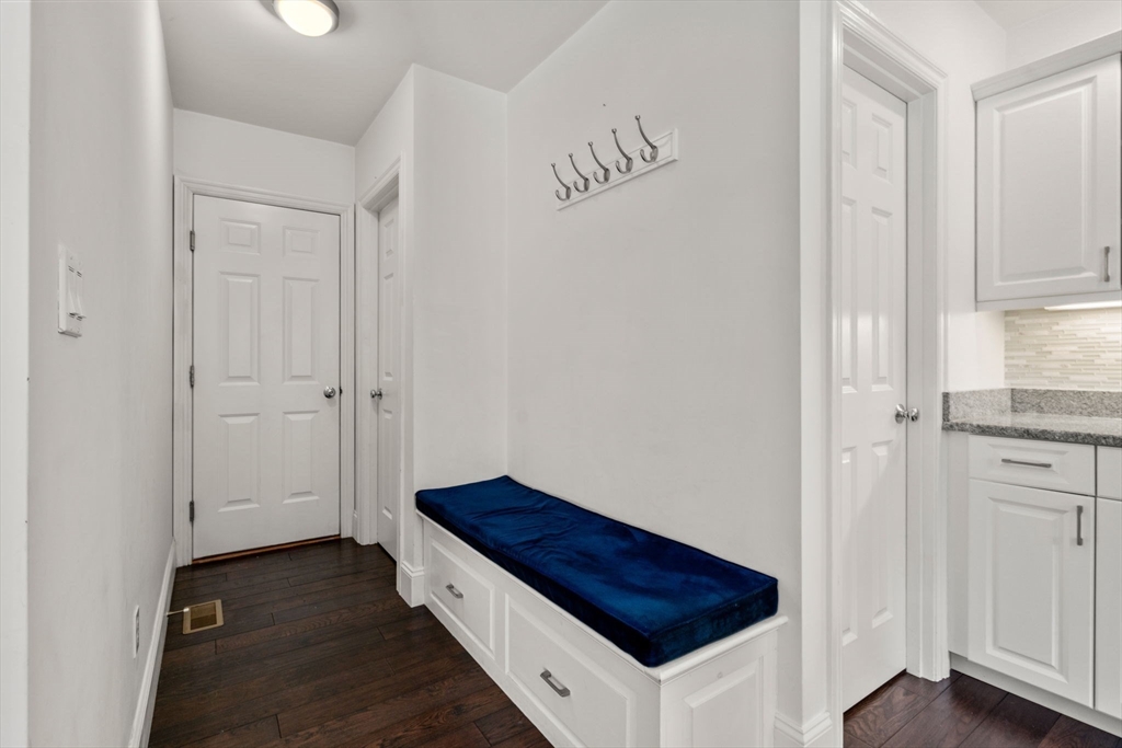 Natick, Massachusetts, 01760, United States, 3 Bedrooms Bedrooms, ,3 BathroomsBathrooms,Residential,For Sale,1941867