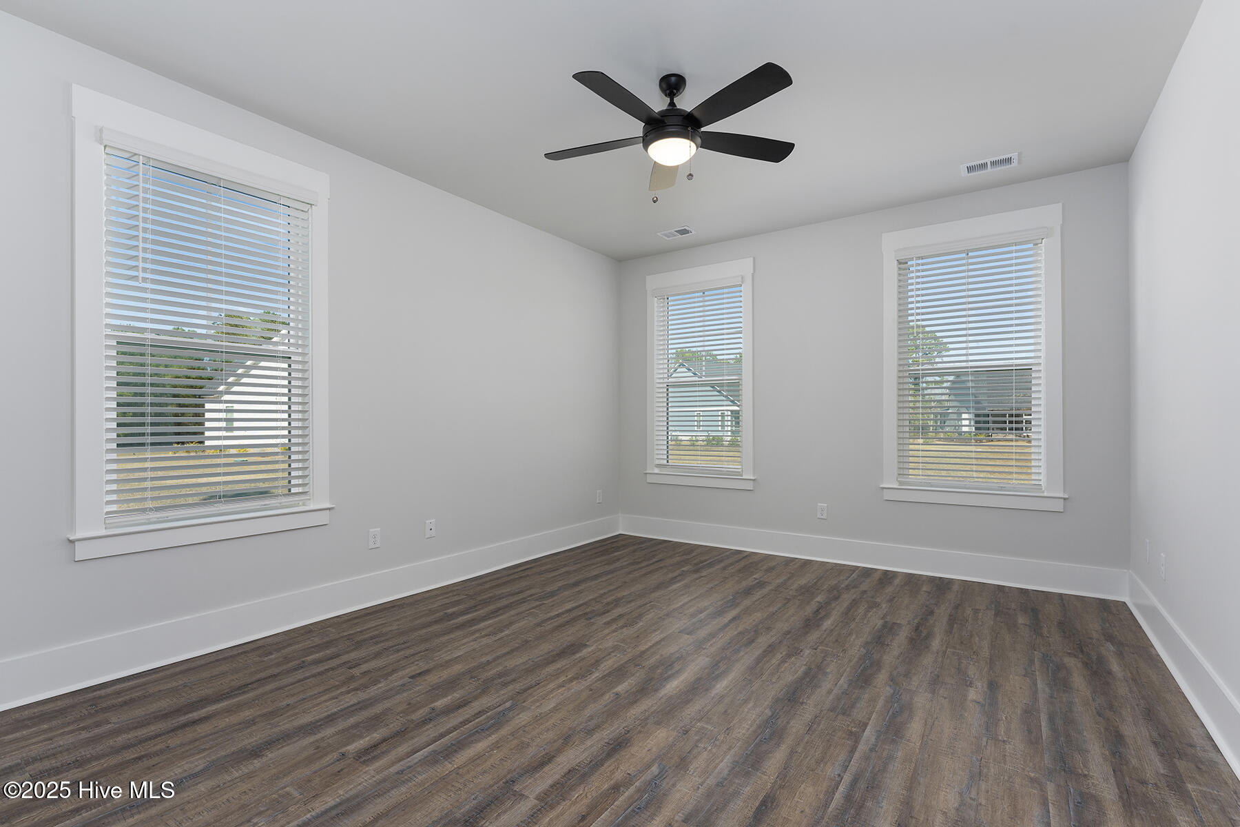 Bolivia, North Carolina, 28422, United States, 4 Bedrooms Bedrooms, ,3 BathroomsBathrooms,Residential,For Sale,1805487
