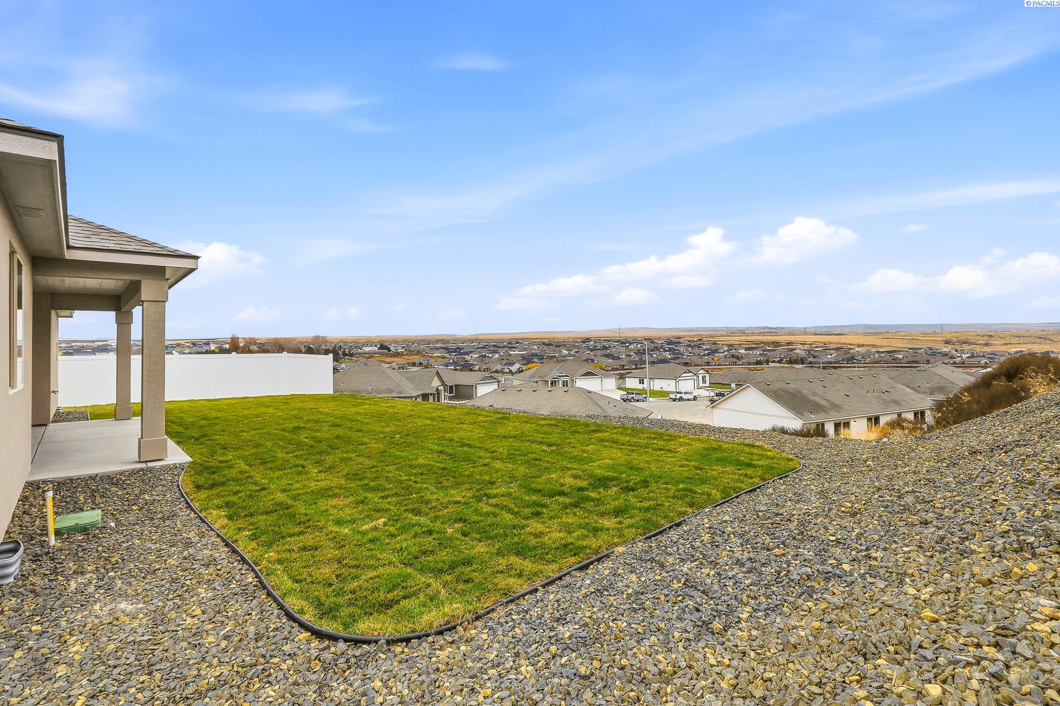 Kennewick, Washington, 99338, United States, 3 Bedrooms Bedrooms, ,1 BathroomBathrooms,Residential,For Sale,2000411