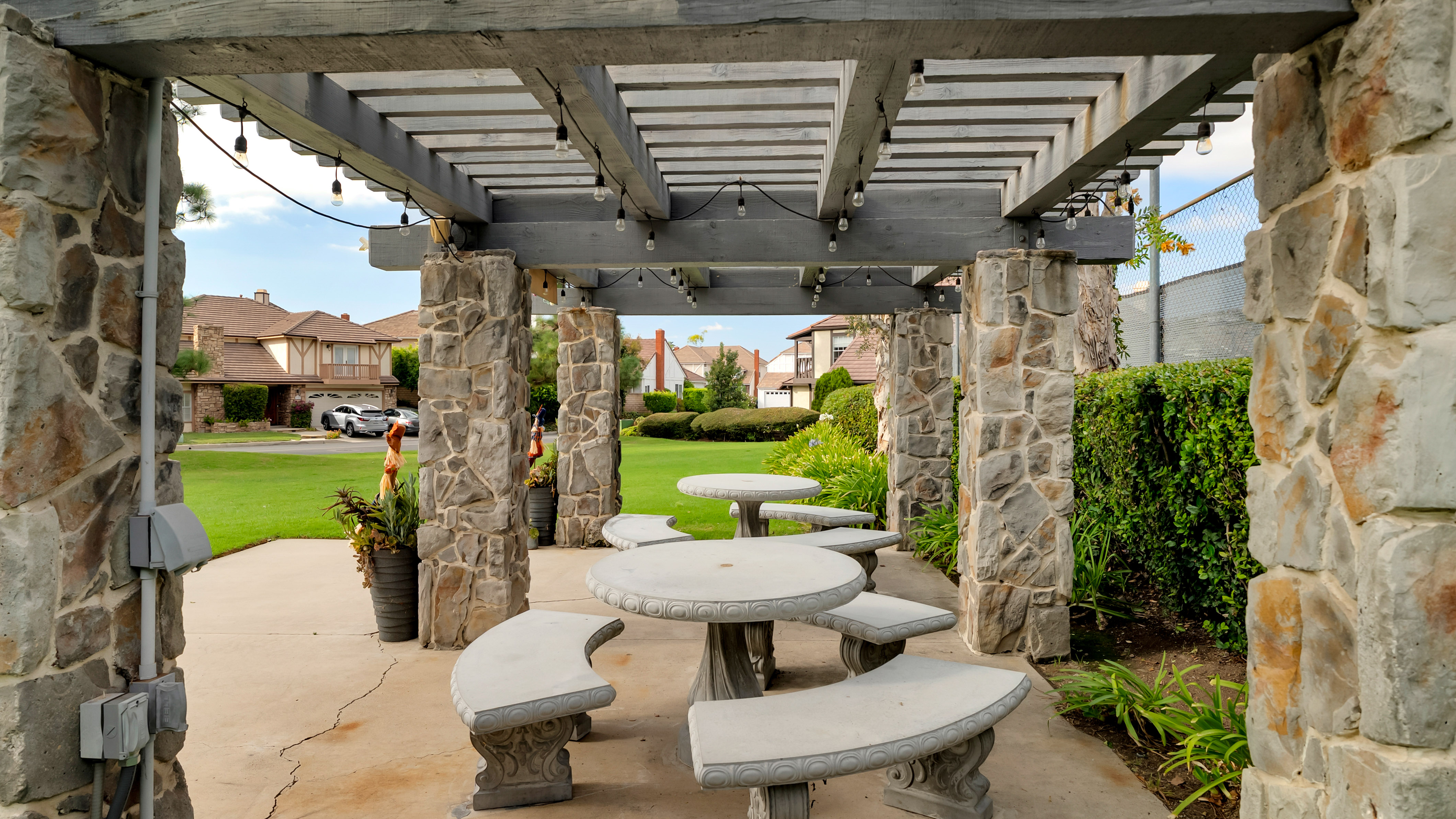  6139 East West View Drive, Orange, CA 92869 - 物件實景