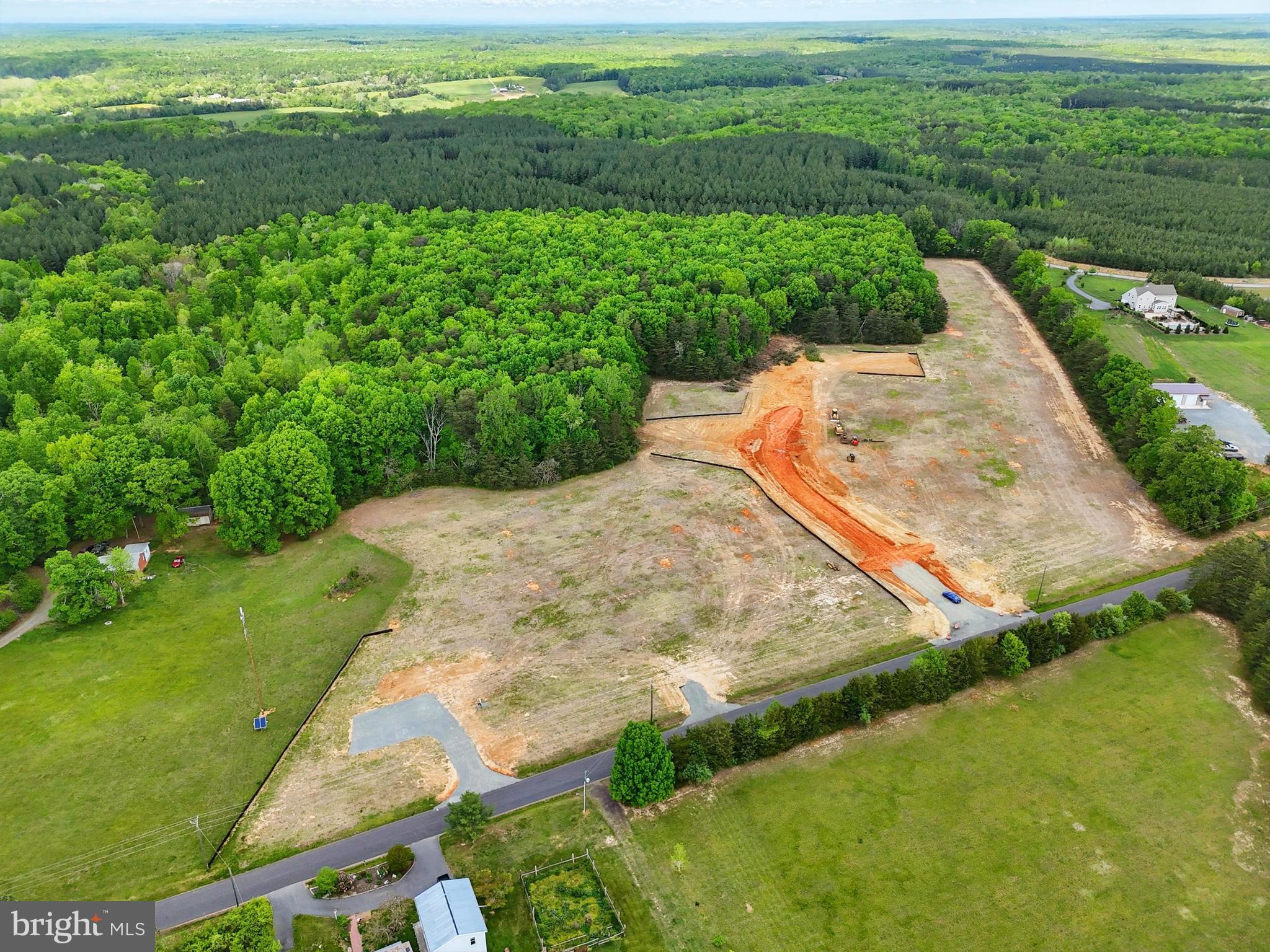 Richardsville, Virginia, 22736, United States, 5 Bedrooms Bedrooms, ,5 BathroomsBathrooms,Residential,For Sale,1981167