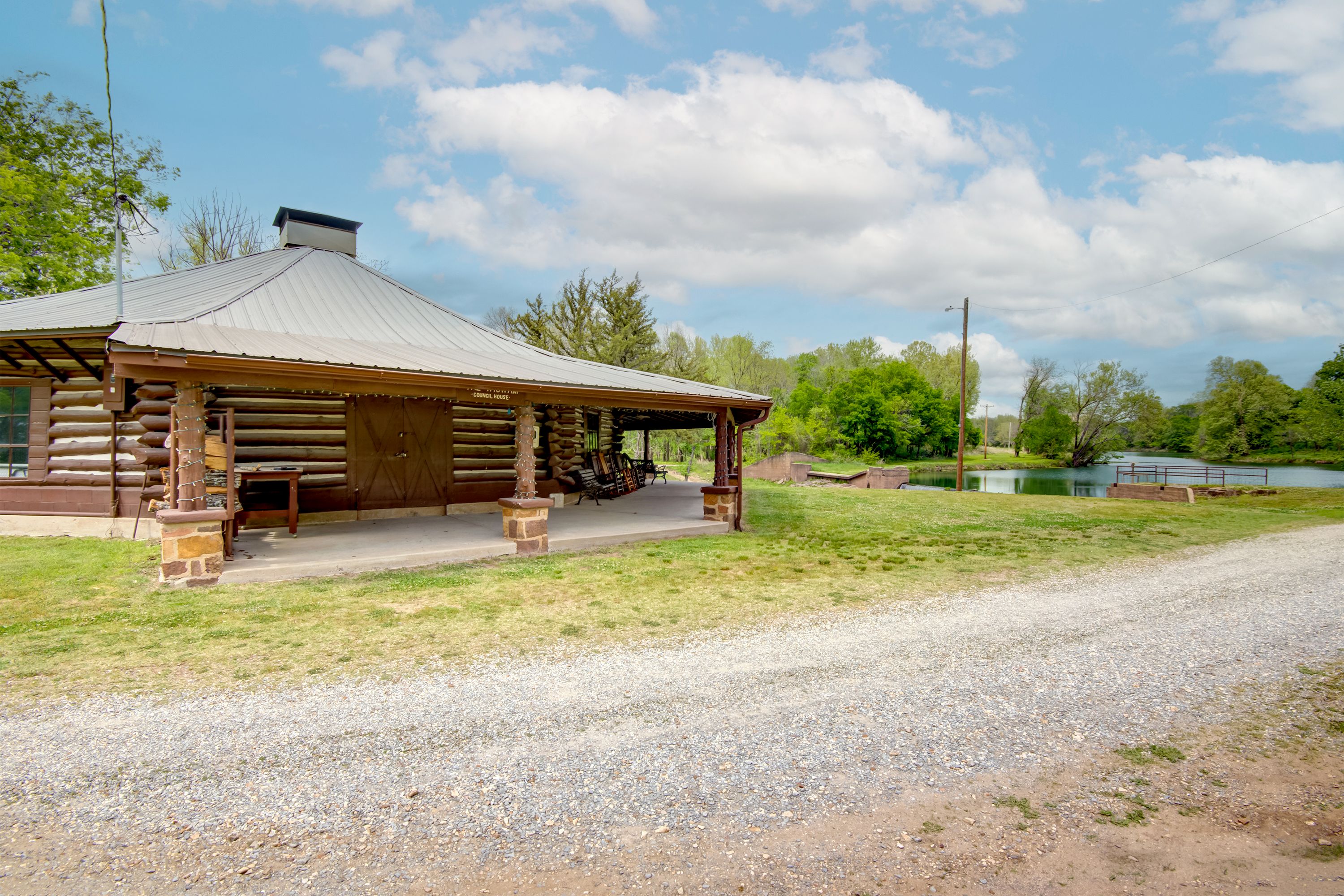  91 Crest Drive, Locust Grove, OK 74352 - 物件實景