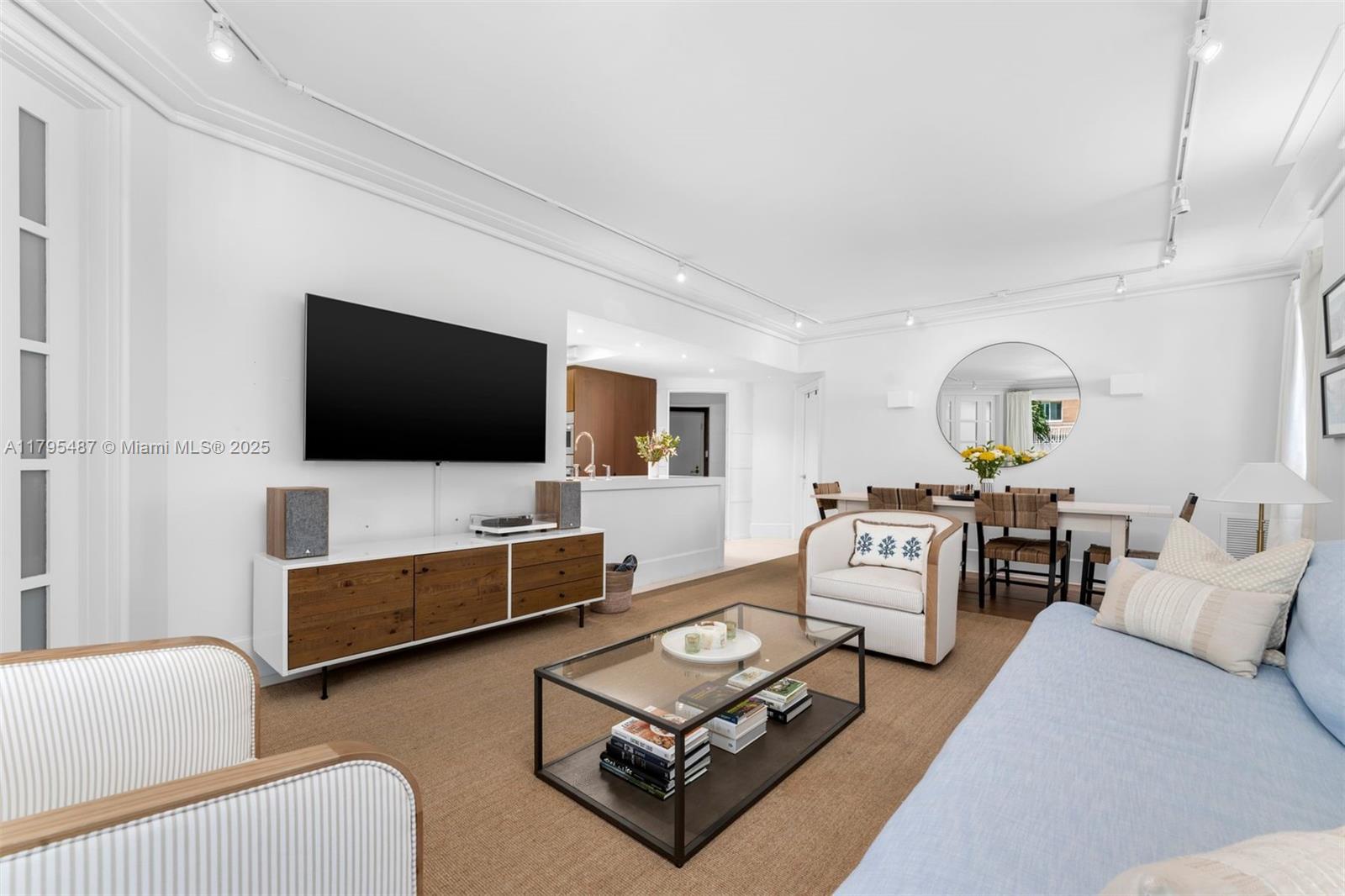 Miami Beach, Florida, 33139, United States, 3 Bedrooms Bedrooms, ,3 BathroomsBathrooms,Residential,For Sale,1794806