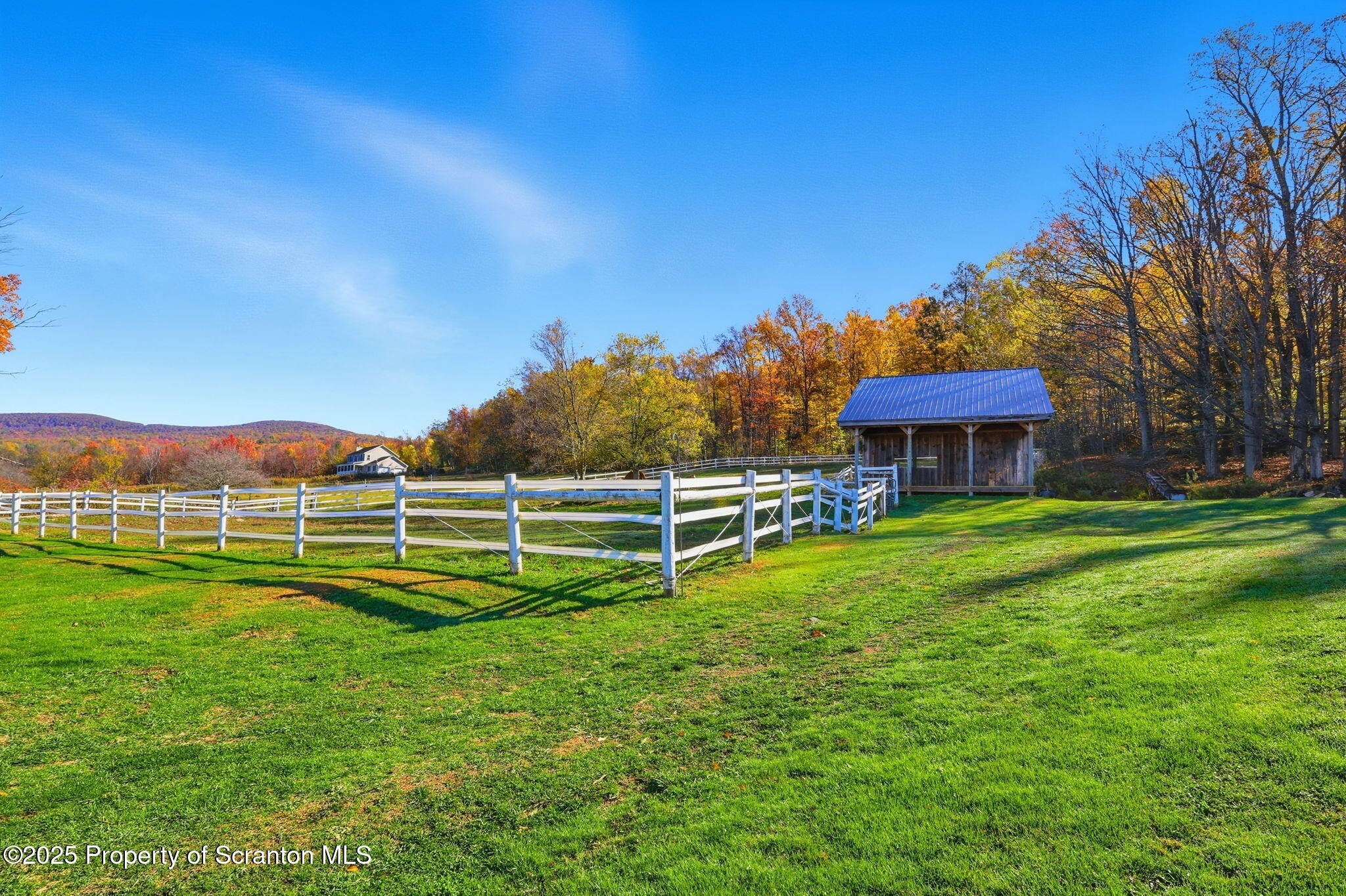 Clifford Twp, Pennsylvania, 18470, United States, 4 Bedrooms Bedrooms, ,3 BathroomsBathrooms,Residential,For Sale,1978908
