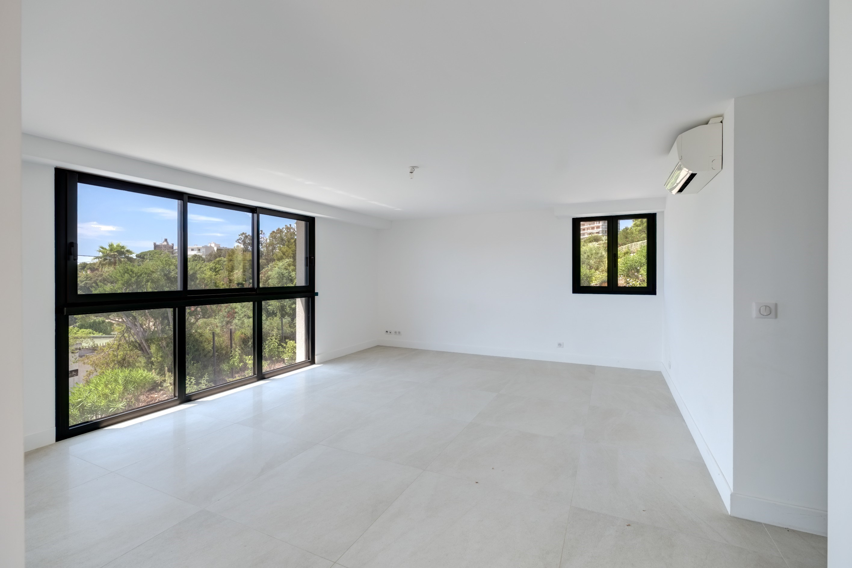  Luxury apartment for sale in Cannes Californie Vallauris within a secure privat… - 物件實景