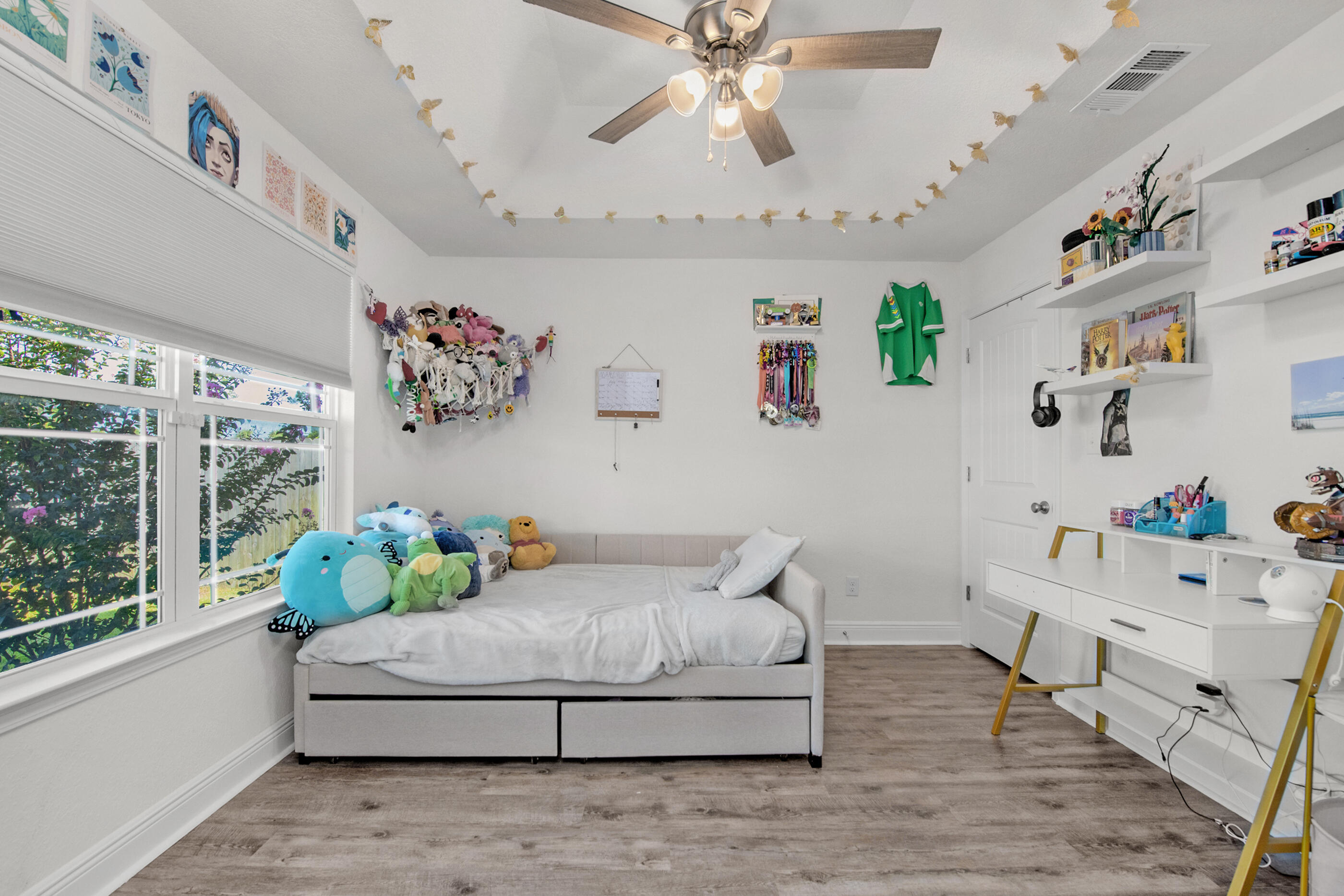 Gulf Breeze, Florida, 32563, United States, 5 Bedrooms Bedrooms, ,3 BathroomsBathrooms,Residential,For Sale,1950395