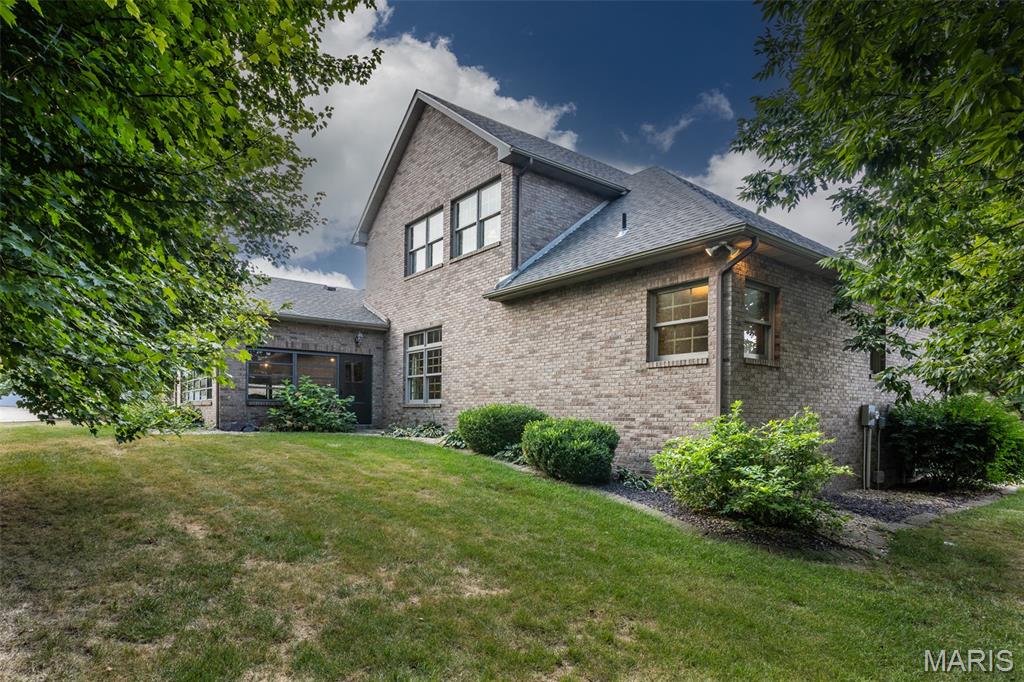 Godfrey, Illinois, 62035, United States, 3 Bedrooms Bedrooms, ,3 BathroomsBathrooms,Residential,For Sale,1940869