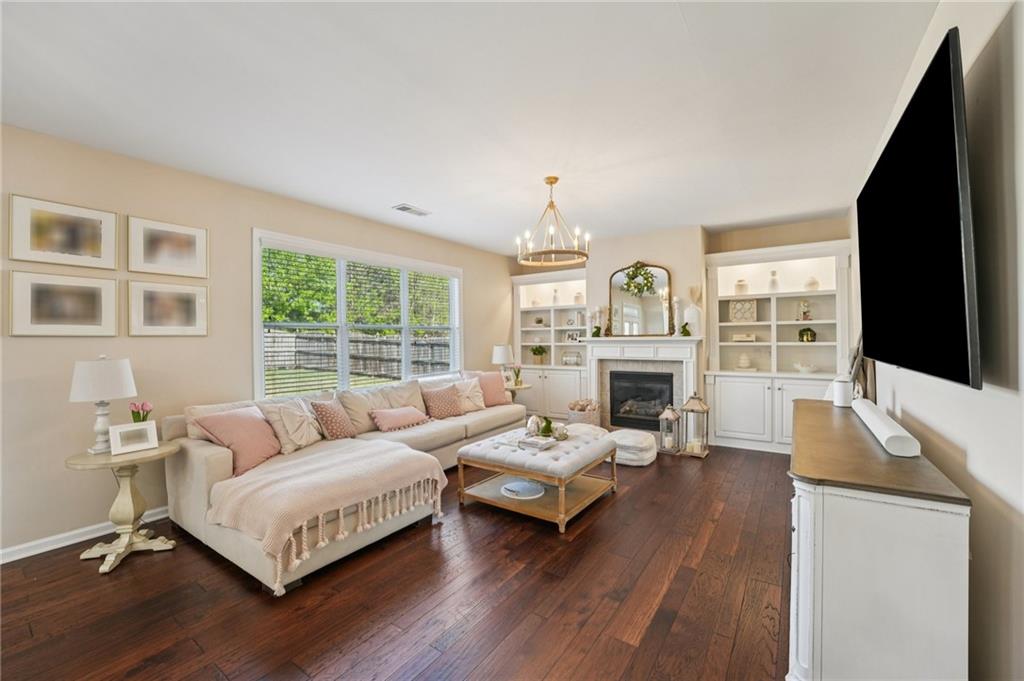 Canton, Georgia, 30115, United States, 6 Bedrooms Bedrooms, ,4 BathroomsBathrooms,Residential,For Sale,2035278