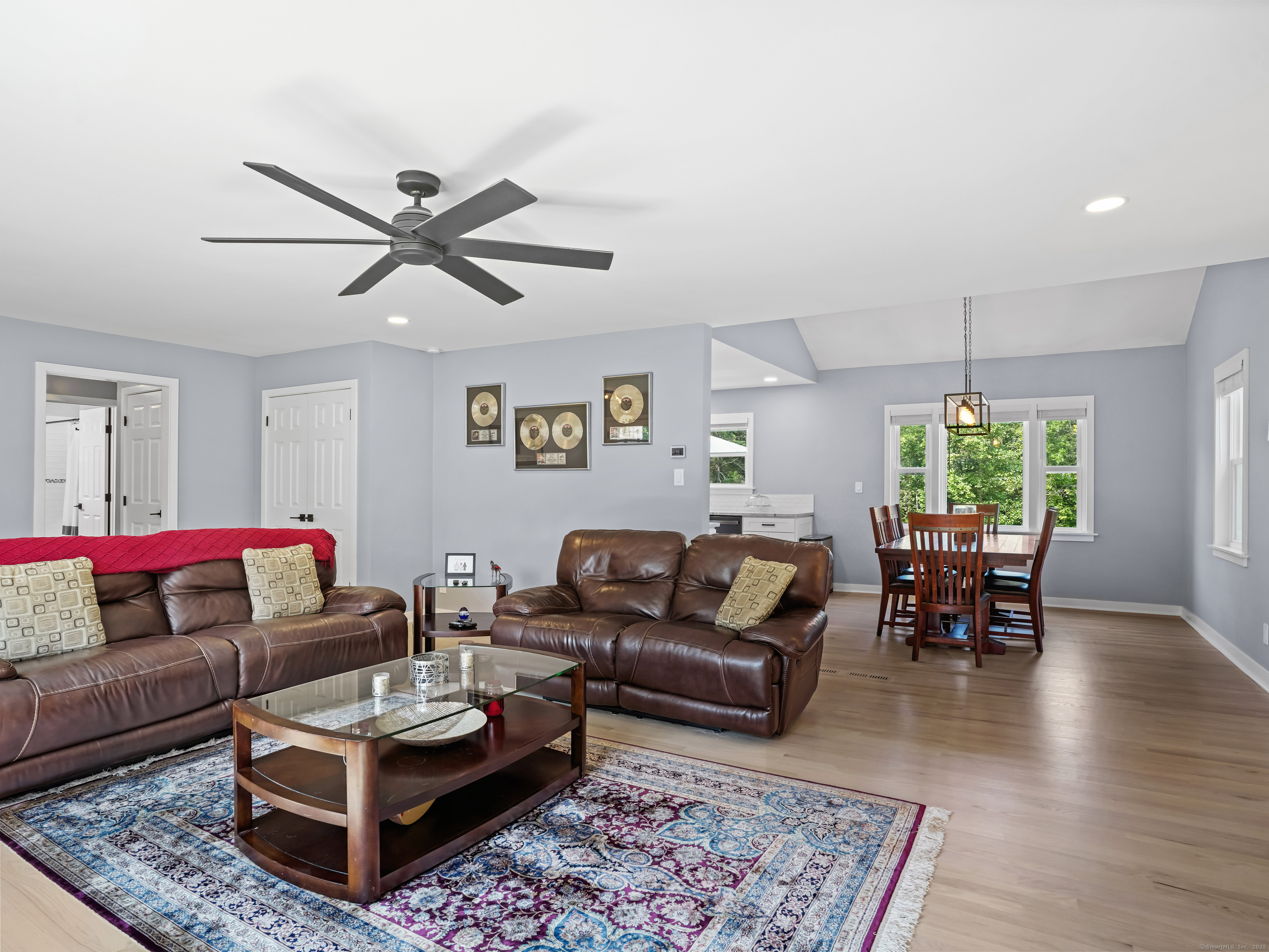 Trumbull, Connecticut, 06611, United States, 2 Bedrooms Bedrooms, ,2 BathroomsBathrooms,Residential,For Sale,1917497