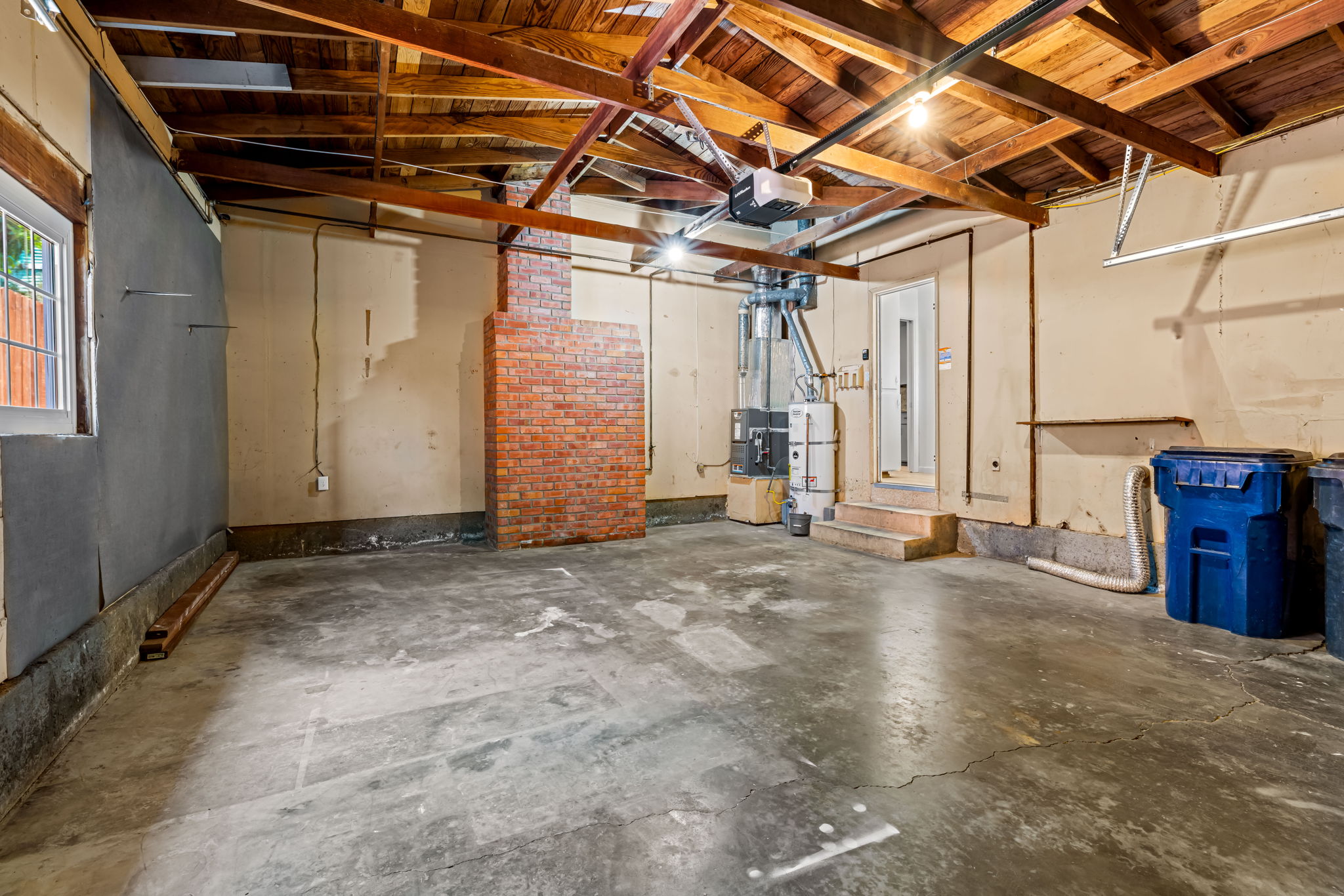 Watsonville, California, 95076, United States, 3 Bedrooms Bedrooms, ,2 BathroomsBathrooms,Residential,For Sale,1976793