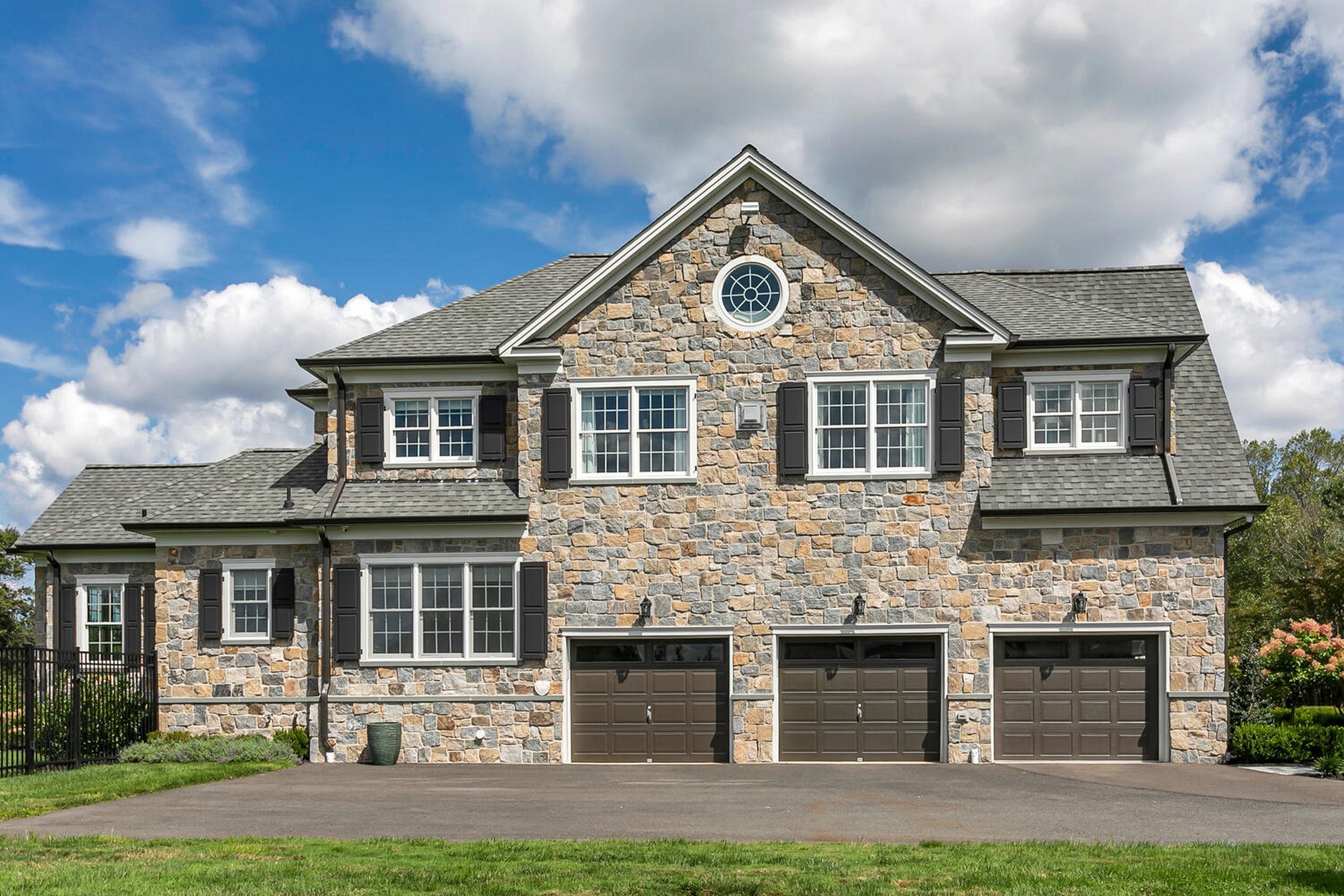  3 Bretwood Dr N - 物件實景