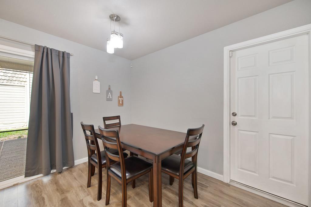 Roseville, California, 95747, United States, 3 Bedrooms Bedrooms, ,2 BathroomsBathrooms,Residential,For Sale,1907474