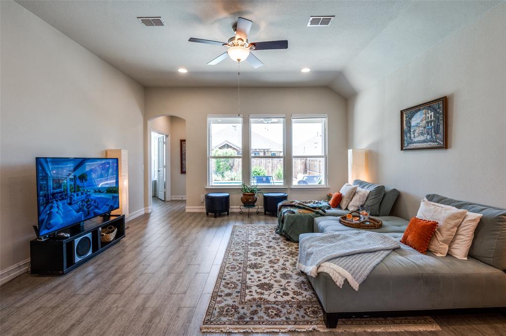 McKinney, Texas, 75071, United States, 3 Bedrooms Bedrooms, ,2 BathroomsBathrooms,Residential,For Sale,1818021