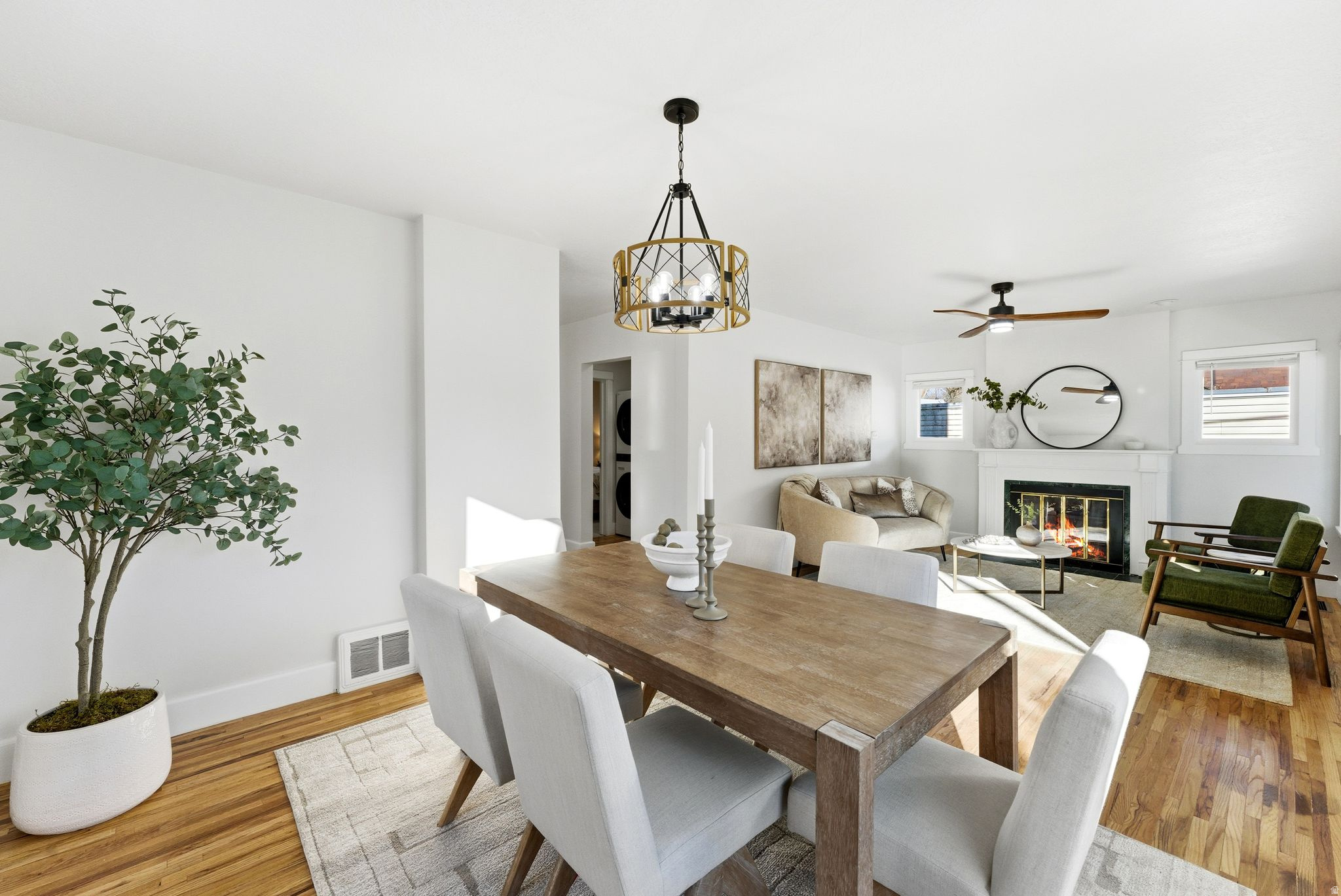 South Salt Lake, Utah, 84115, United States, 3 Bedrooms Bedrooms, ,2 BathroomsBathrooms,Residential,For Sale,2003272