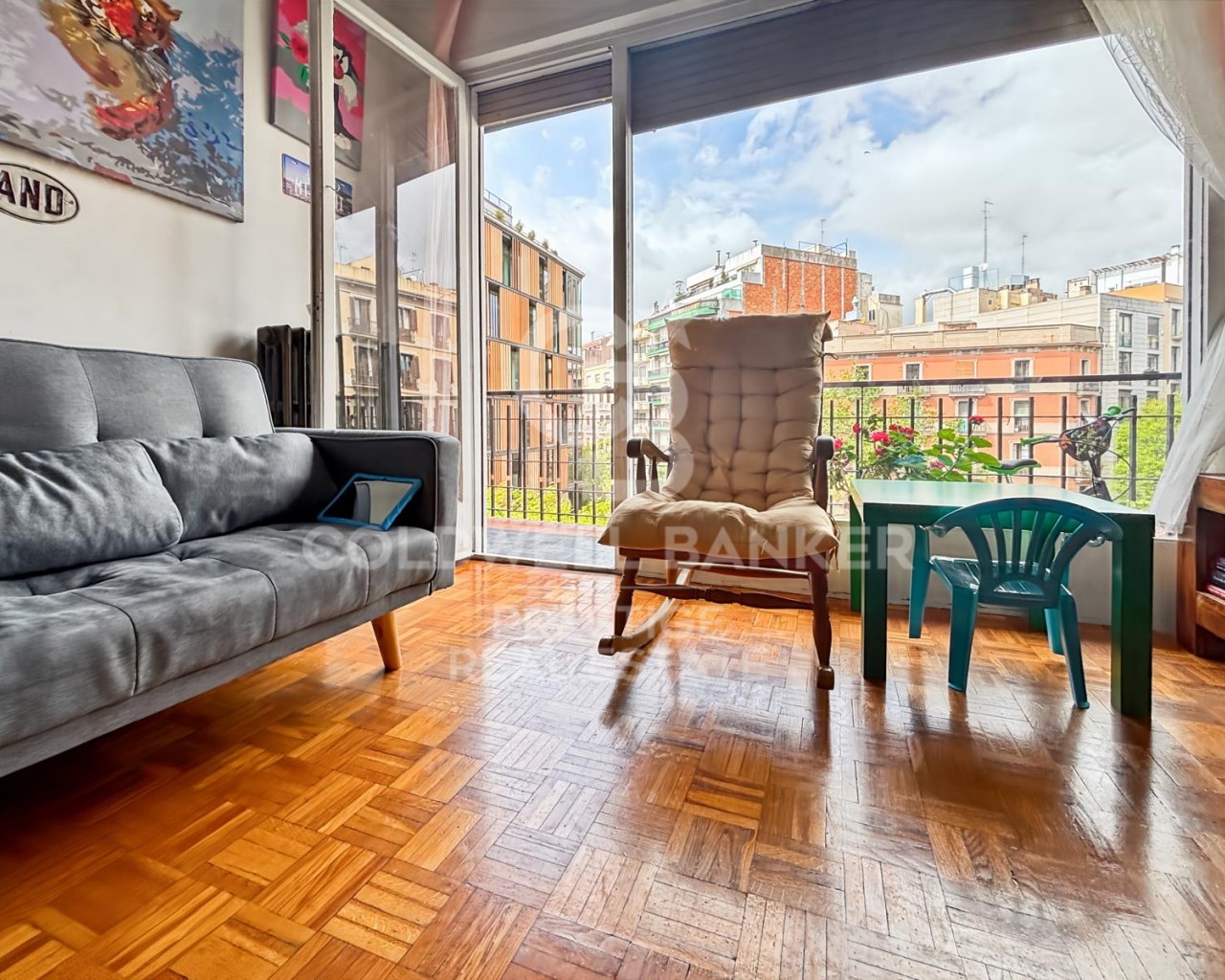 Barcelona, Catalonia, ES, 4 Bedrooms Bedrooms, ,2 BathroomsBathrooms,Residential,For Sale,1766813