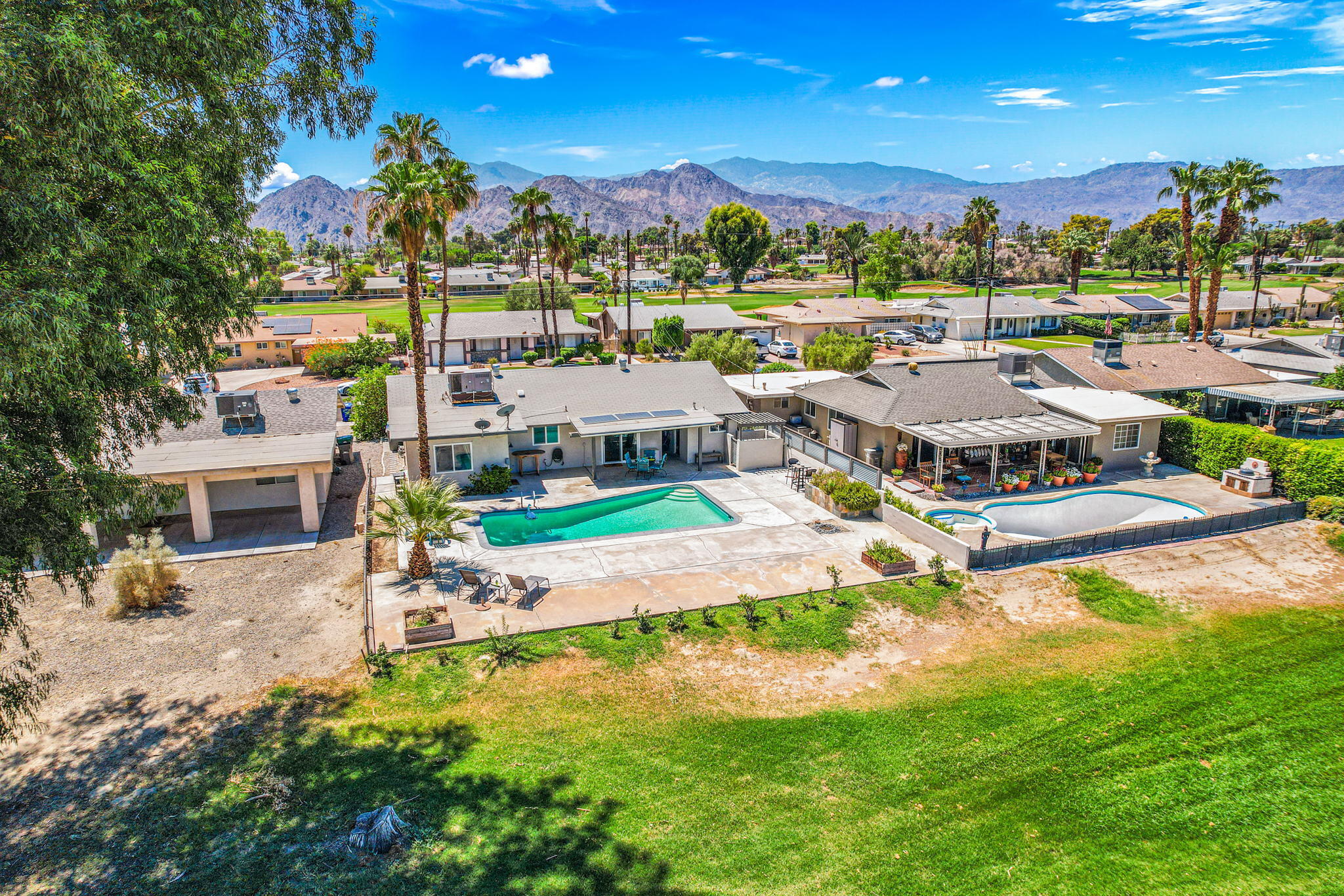 Palm Desert, California, 92211, United States, 2 Bedrooms Bedrooms, ,2 BathroomsBathrooms,Residential,For Sale,1911886