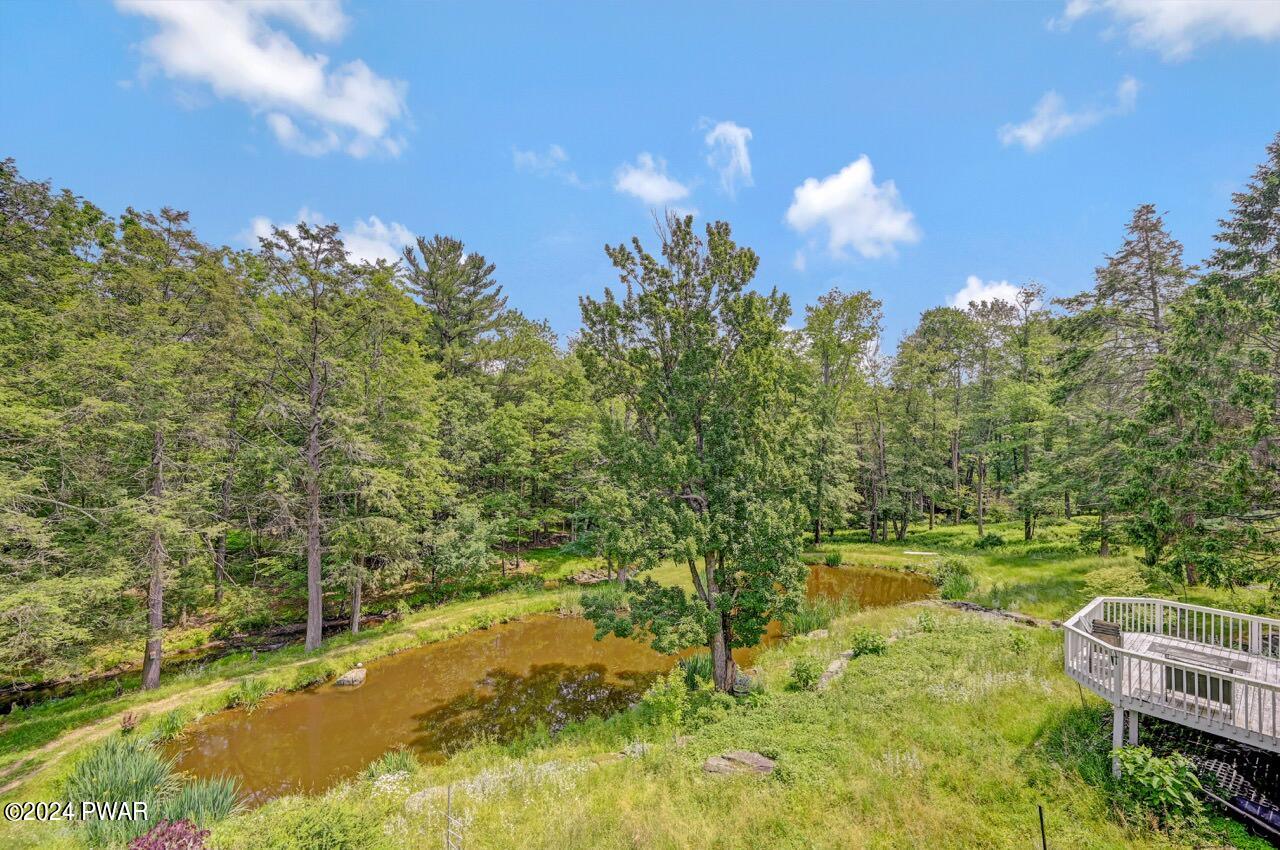 Hawley, Pennsylvania, 18428, United States, 5 Bedrooms Bedrooms, ,4 BathroomsBathrooms,Residential,For Sale,1979290