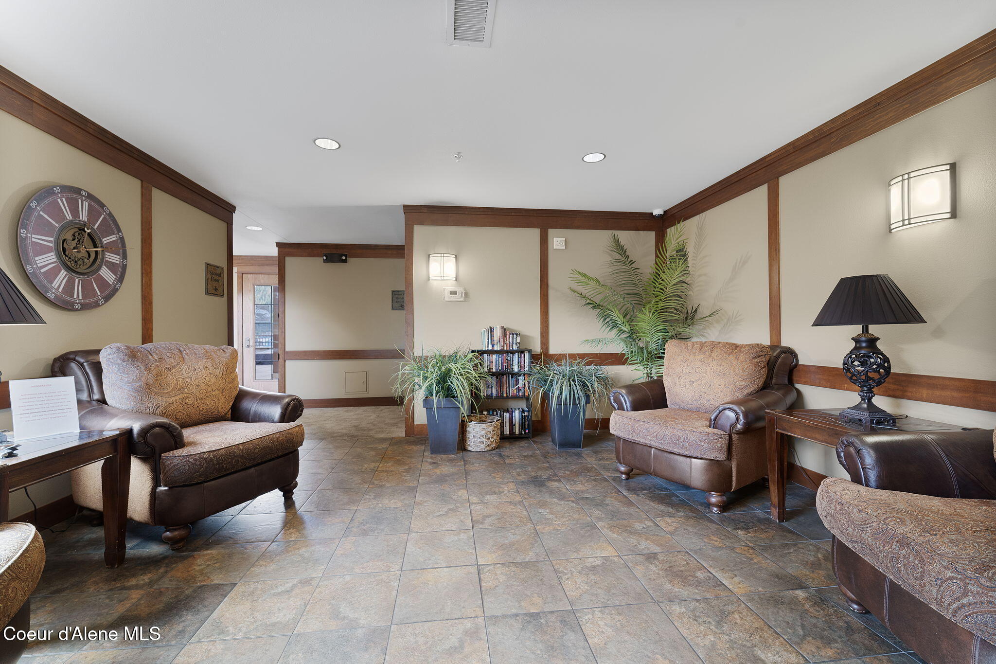 Coeur d'Alene, Idaho, 83814, United States, 2 Bedrooms Bedrooms, ,3 BathroomsBathrooms,Residential,For Sale,2022050