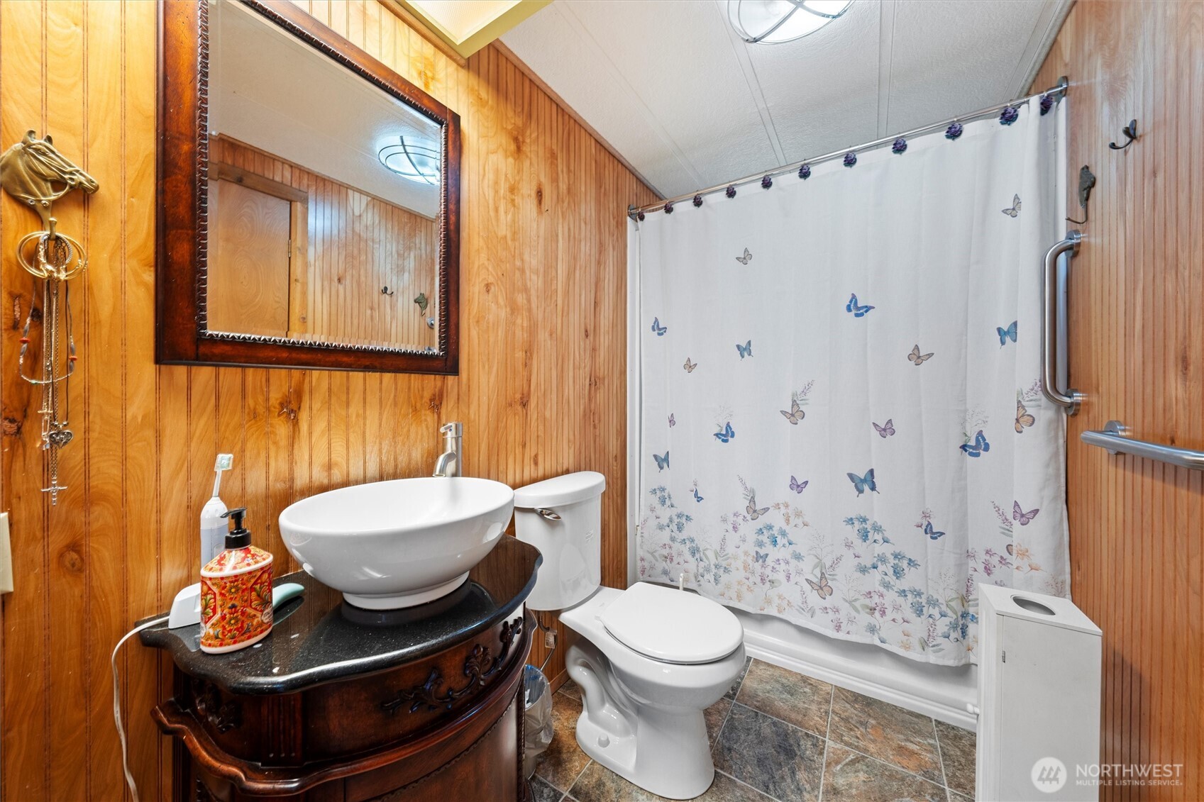 Soap Lake, Washington, 98851, United States, 3 Bedrooms Bedrooms, ,1 BathroomBathrooms,Residential,For Sale,1969387