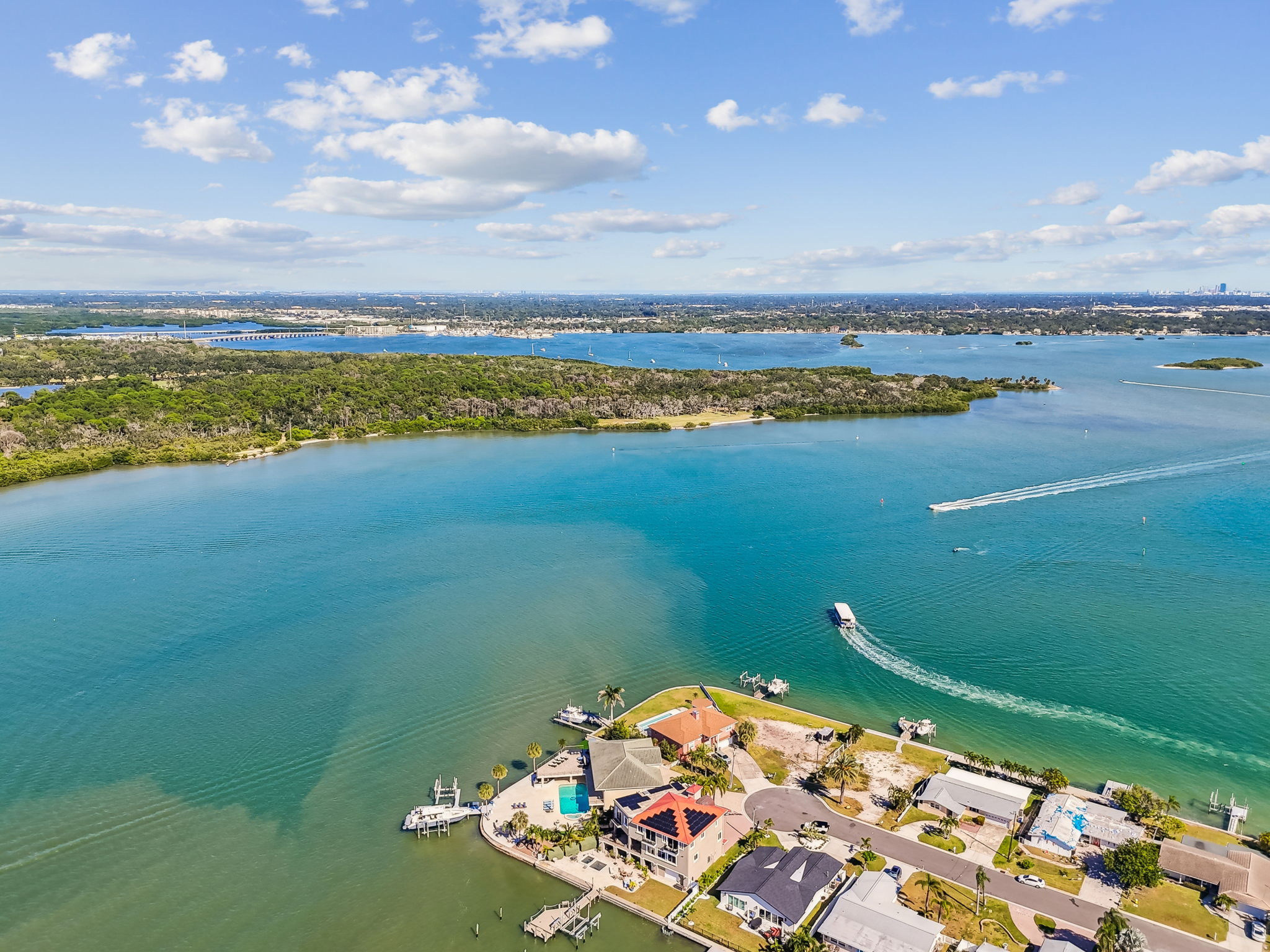 Madeira Beach, Florida, 33708, United States, 6 Bedrooms Bedrooms, ,6 BathroomsBathrooms,Residential,For Sale,1975666