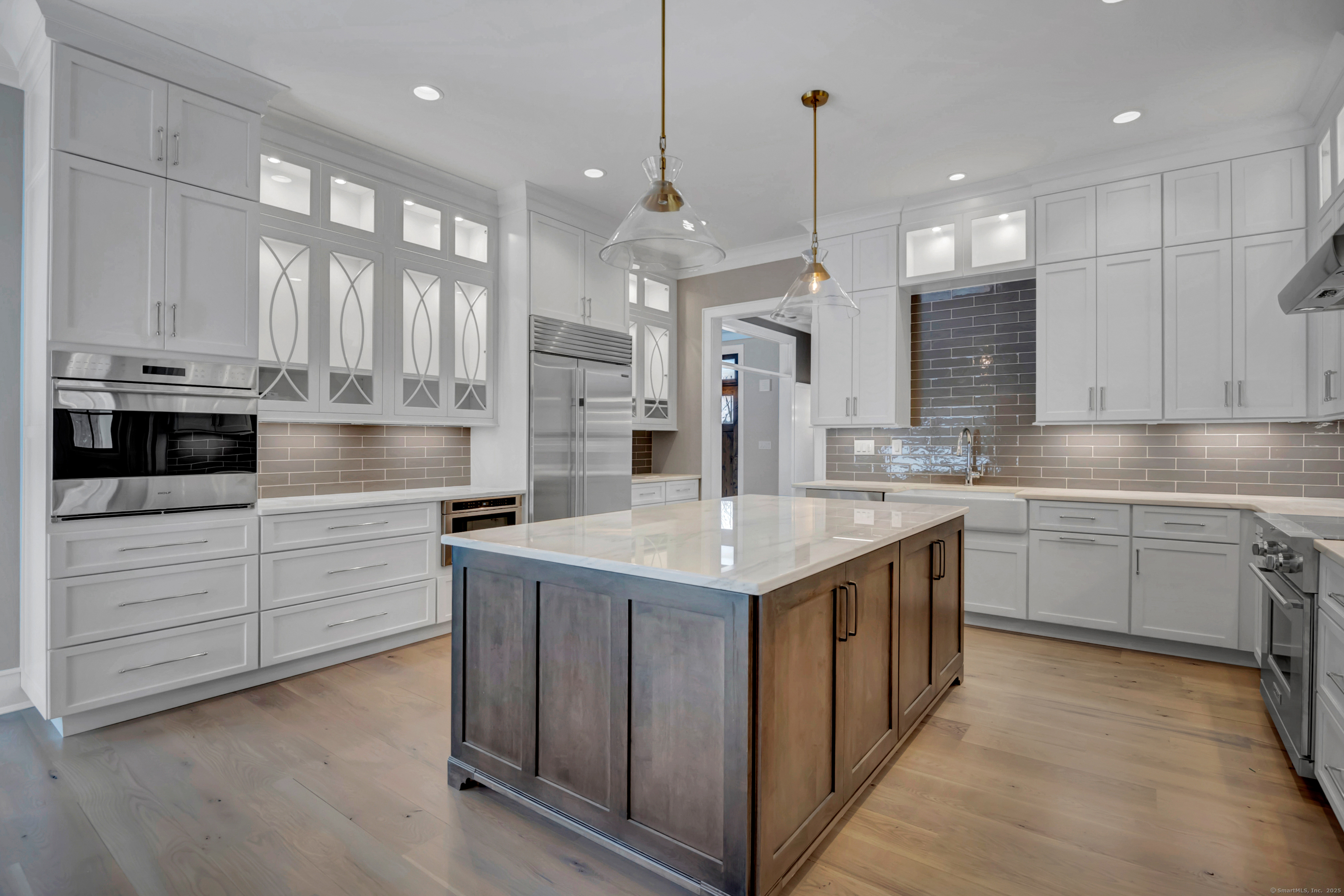 Orange, Connecticut, 06477, United States, 4 Bedrooms Bedrooms, ,5 BathroomsBathrooms,Residential,For Sale,1902233