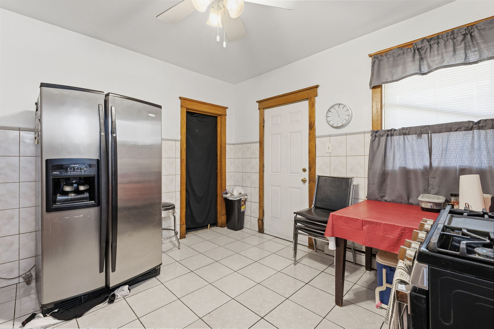 Chicago, Illinois, 60651, United States, 6 Bedrooms Bedrooms, ,Residential,For Sale,1992904