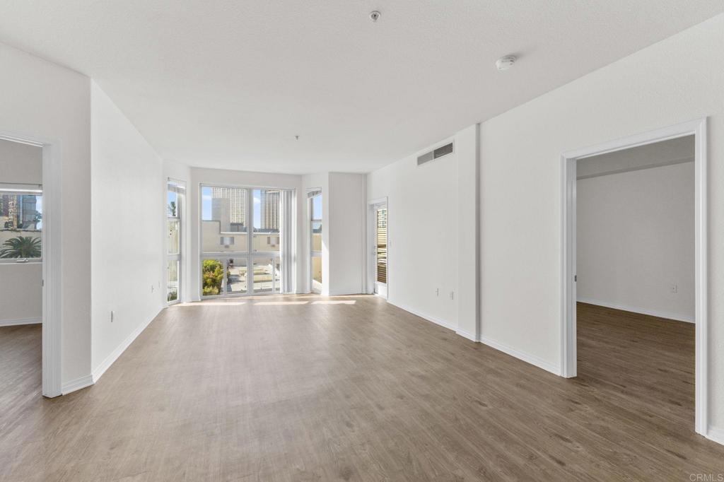 San Diego, California, 92101, United States, 2 Bedrooms Bedrooms, ,2 BathroomsBathrooms,Residential,For Sale,2005921