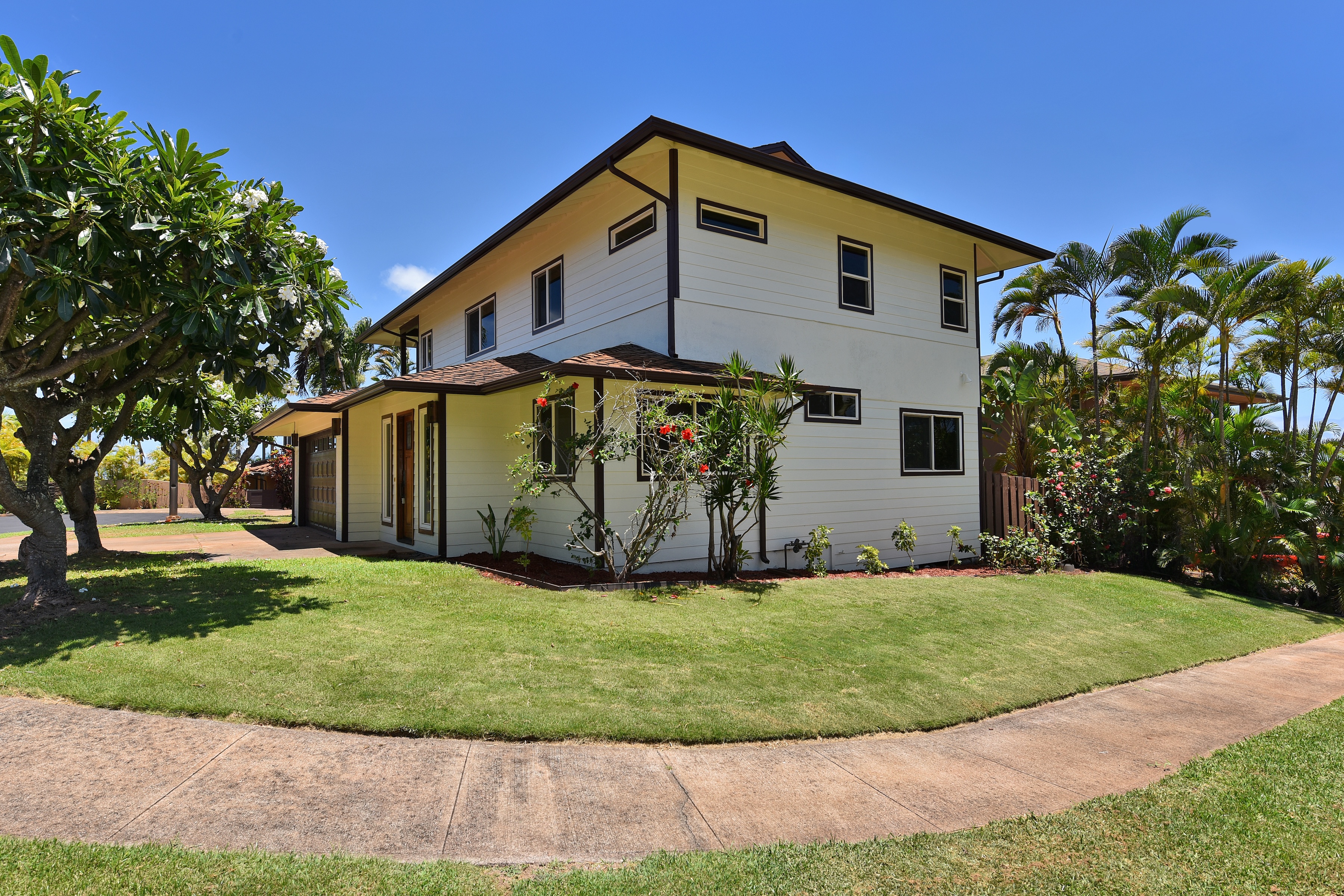  Updated two-story home featuring ocean and island views - 物件實景