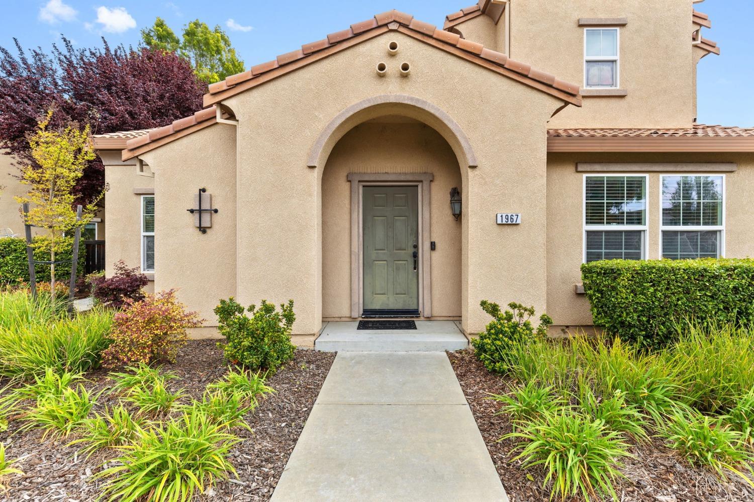 Woodland, California, 95776, United States, 3 Bedrooms Bedrooms, ,3 BathroomsBathrooms,Residential,For Sale,1910654