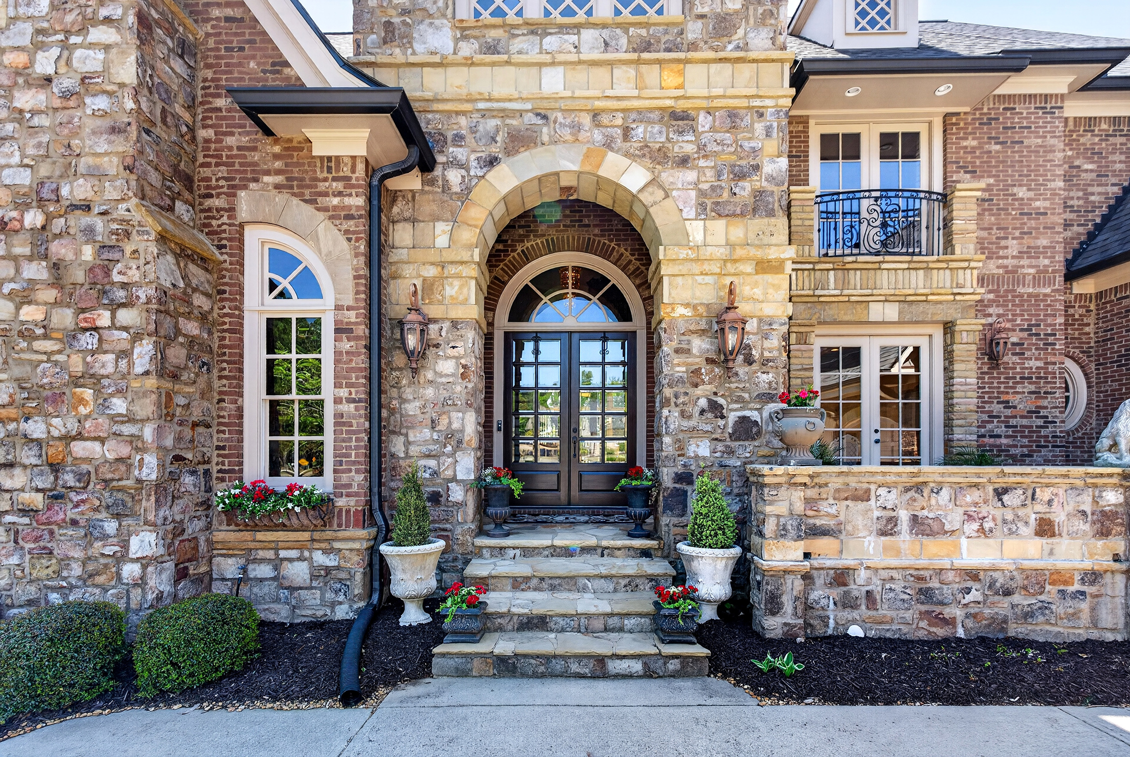  Luxury French Estate with Sweeping Golf Course Views - 物件實景