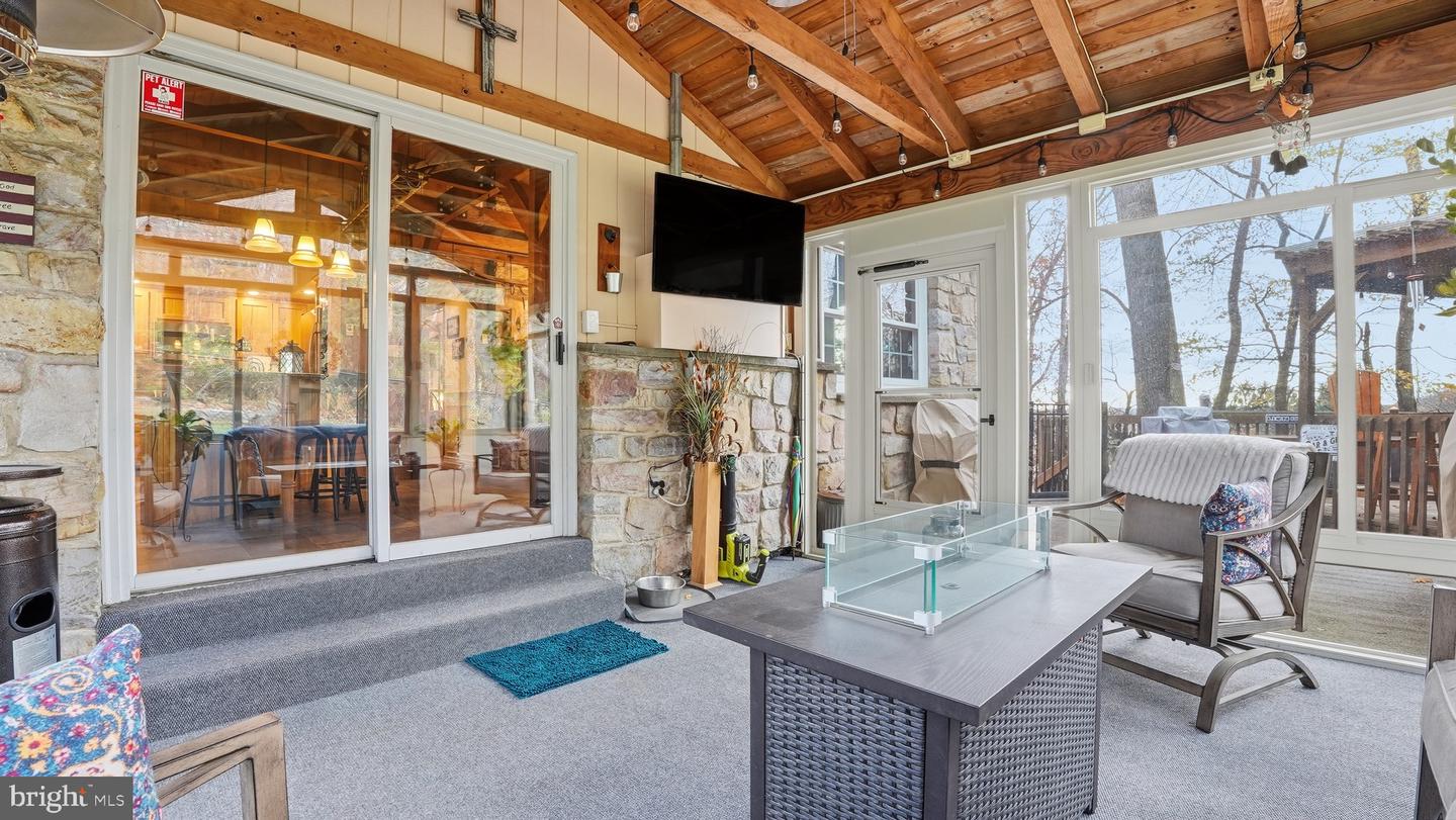 Allentown, Pennsylvania, 18103, United States, 3 Bedrooms Bedrooms, ,2 BathroomsBathrooms,Residential,For Sale,1993254