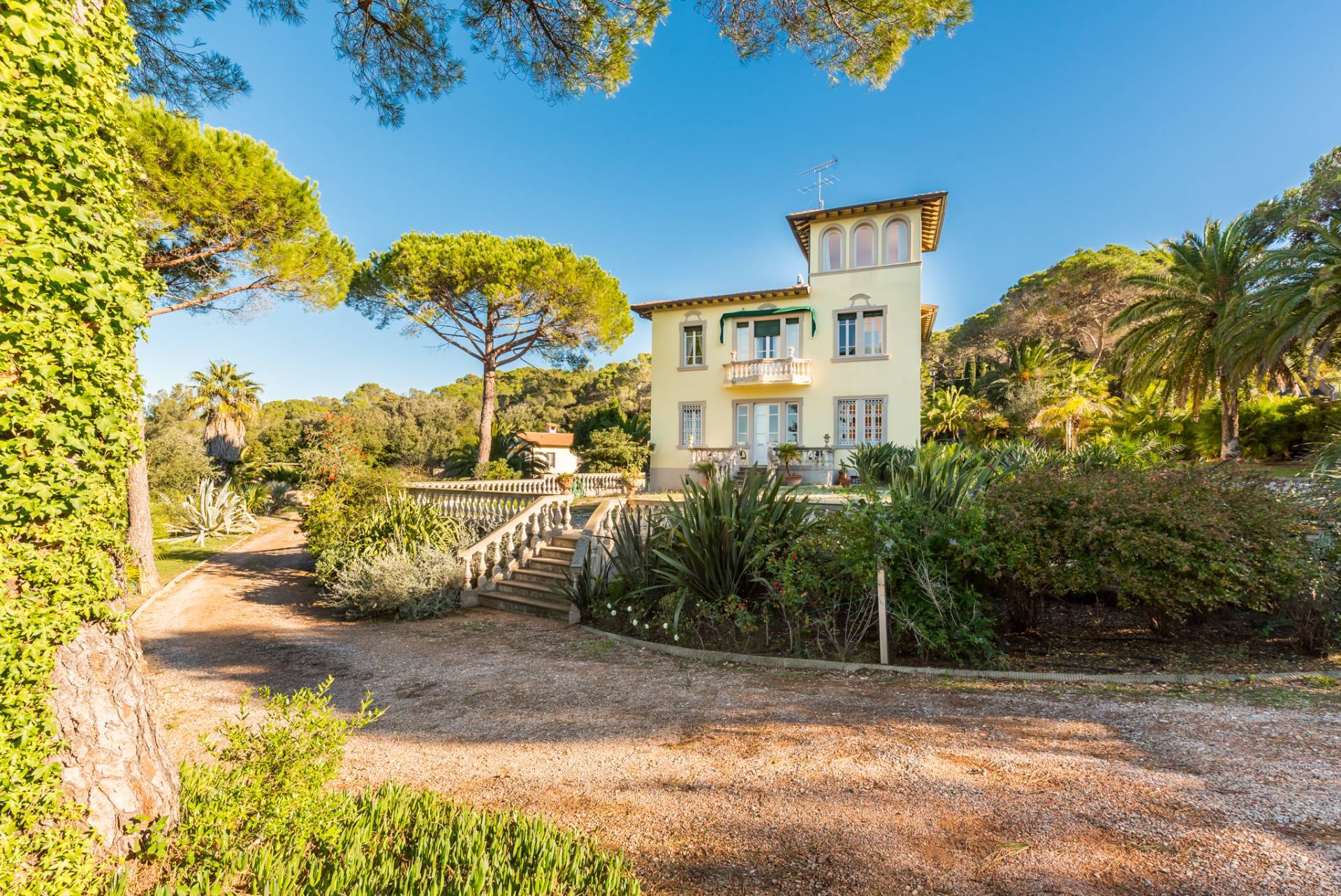 Via delle Rose, Rosignano Marittimo, Livorno, 57016, IT, 8 Bedrooms Bedrooms, ,7 BathroomsBathrooms,Residential,For Sale,Via delle Rose,985841