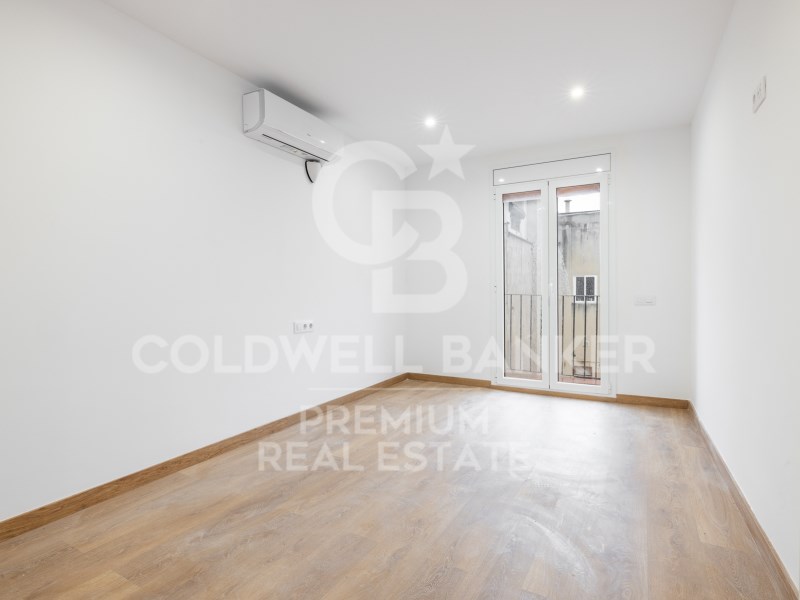 Barcelona Capital, Catalonia, ES, 4 Bedrooms Bedrooms, ,2 BathroomsBathrooms,Residential,For Sale,1752562