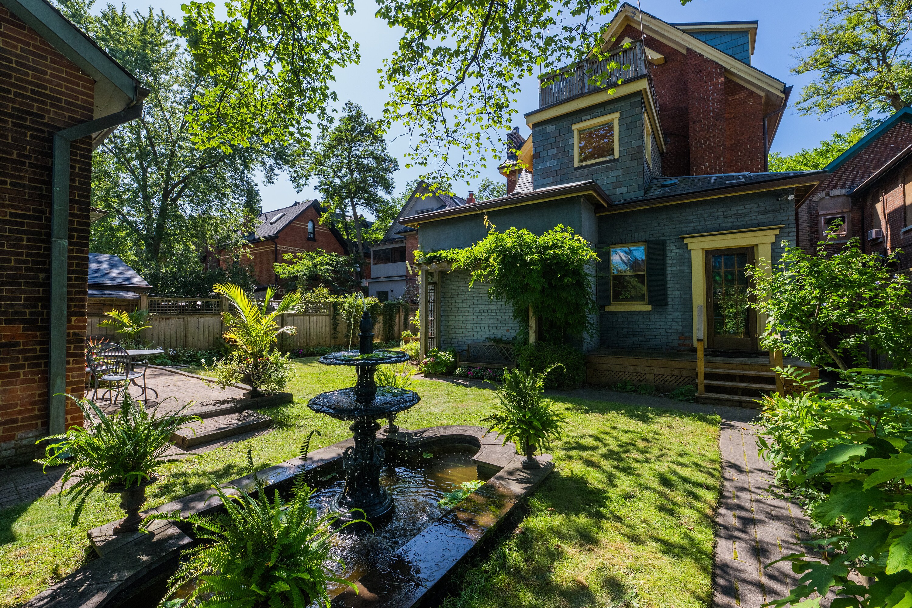  Victorian Grande Dame Fourplex - 物件實景