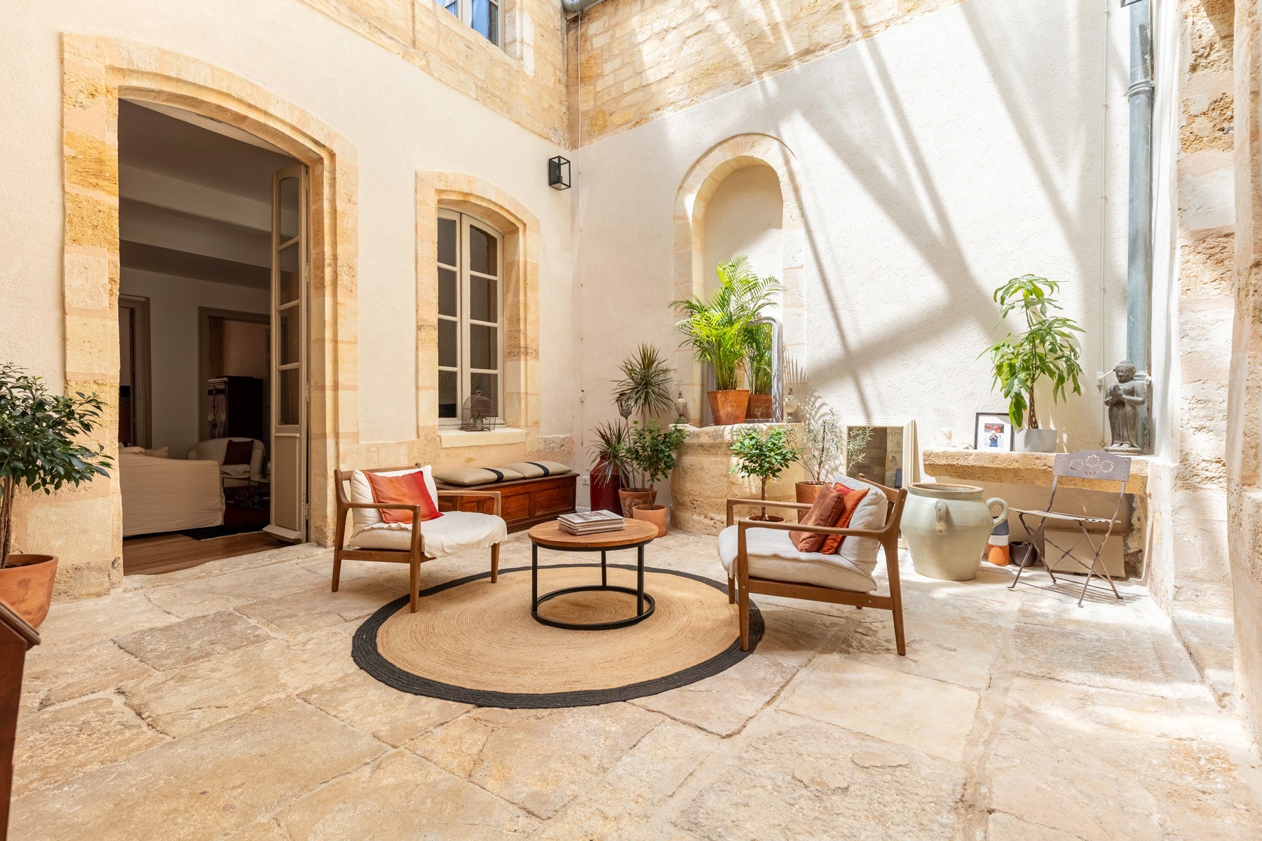  BORDEAUX HEART CHARTRONS – SUMPTUOUS STONE HOUSE 270M² - 5 BEDROOMS - TERRACE  … - 物件實景