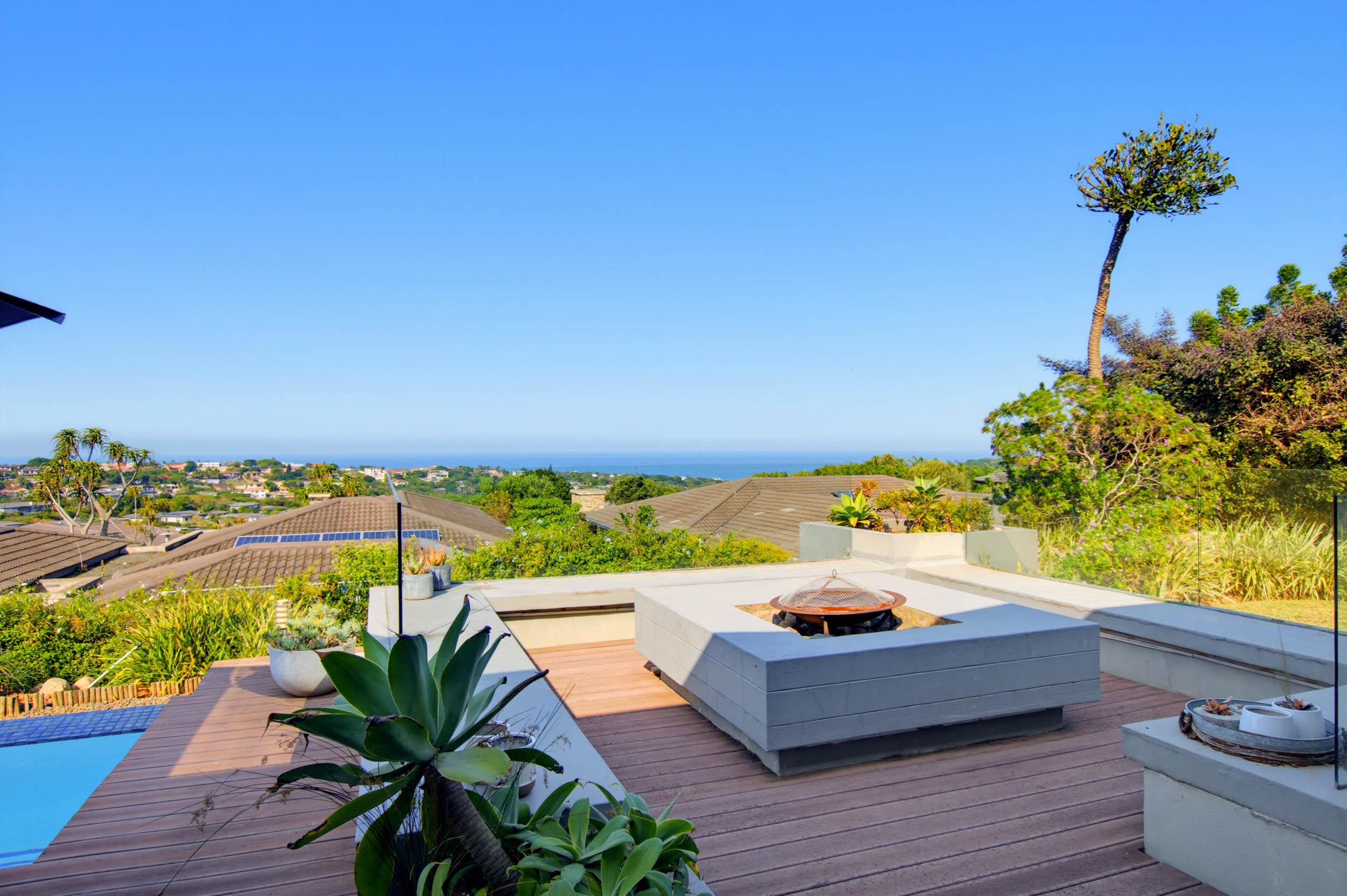  Contemporary Coastal Luxury with Panoramic Ocean Views in Brettenwood Estate - 物件實景