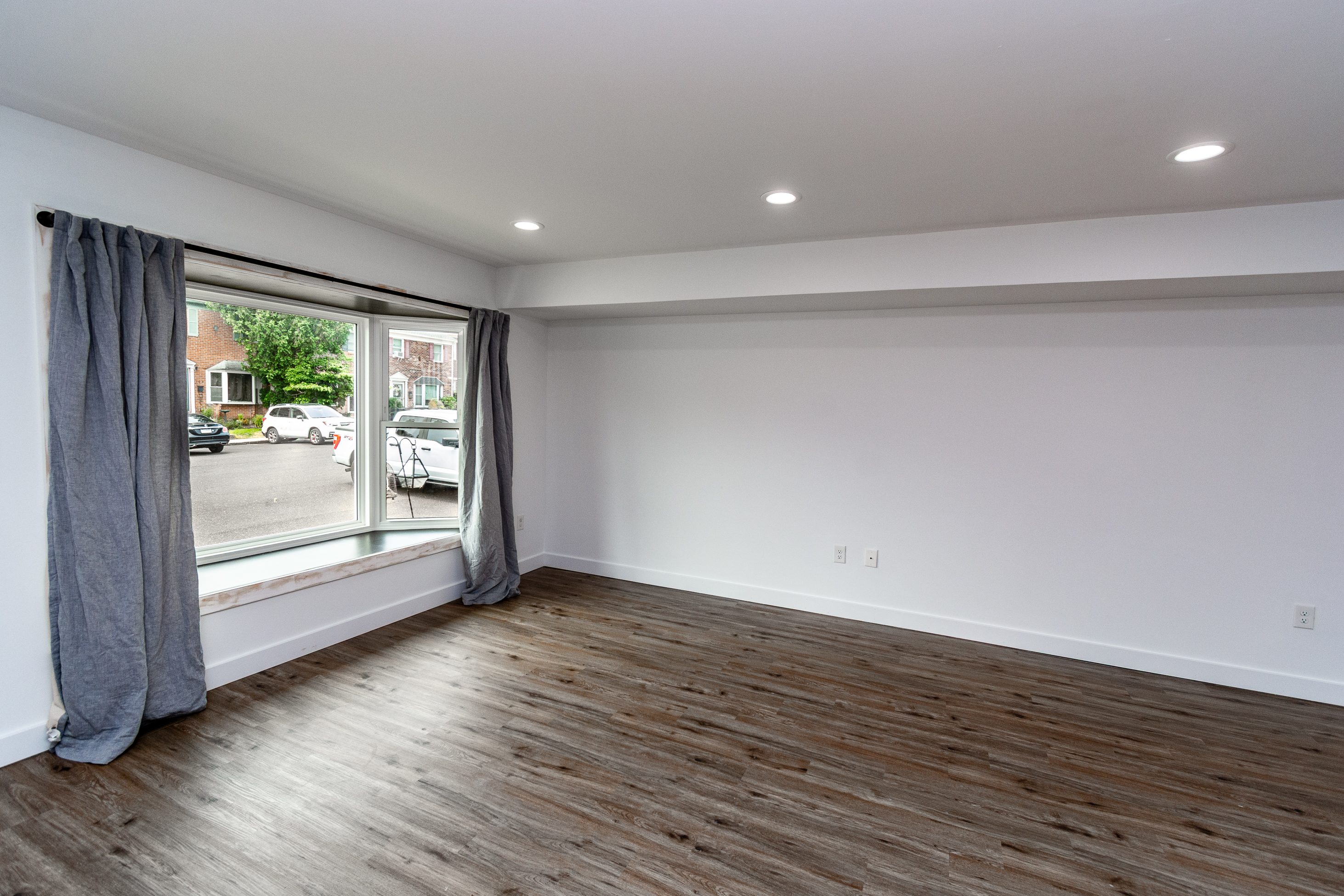  Stylish Three-Bedroom Townhome Near Shops, Dining and SEPTA - 物件實景