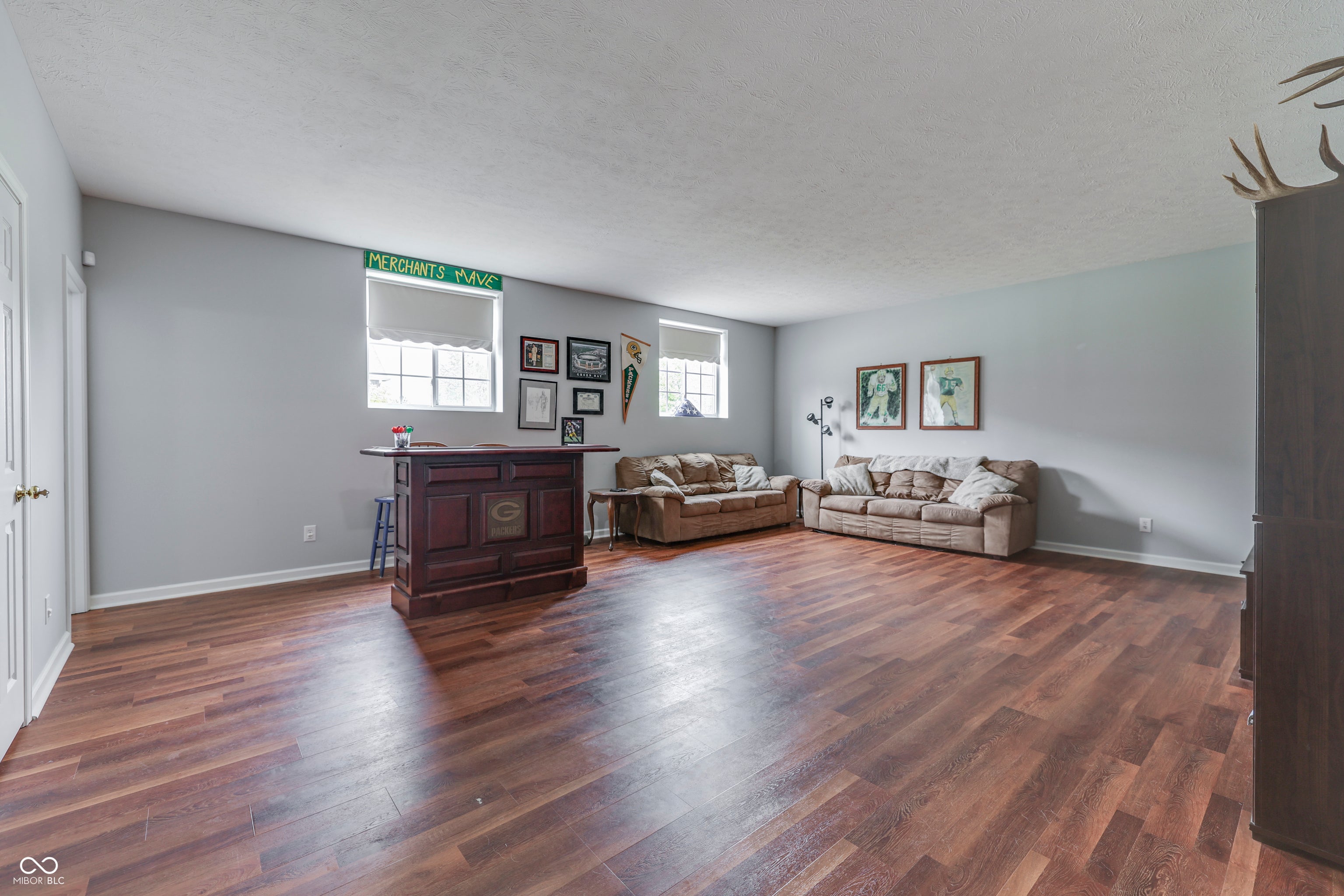 Greenwood, Indiana, 46143, United States, 4 Bedrooms Bedrooms, ,4 BathroomsBathrooms,Residential,For Sale,1956693