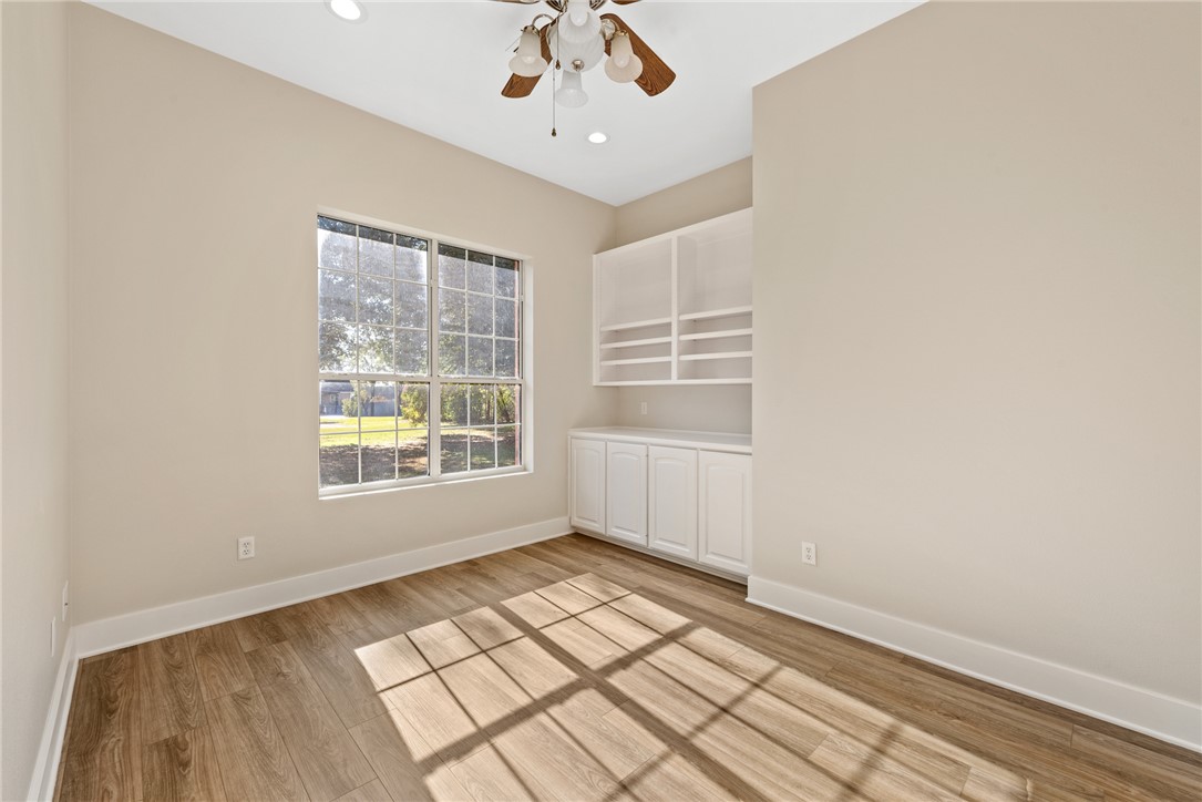 Franklin, Texas, 77856, United States, 4 Bedrooms Bedrooms, ,3 BathroomsBathrooms,Residential,For Sale,2005456