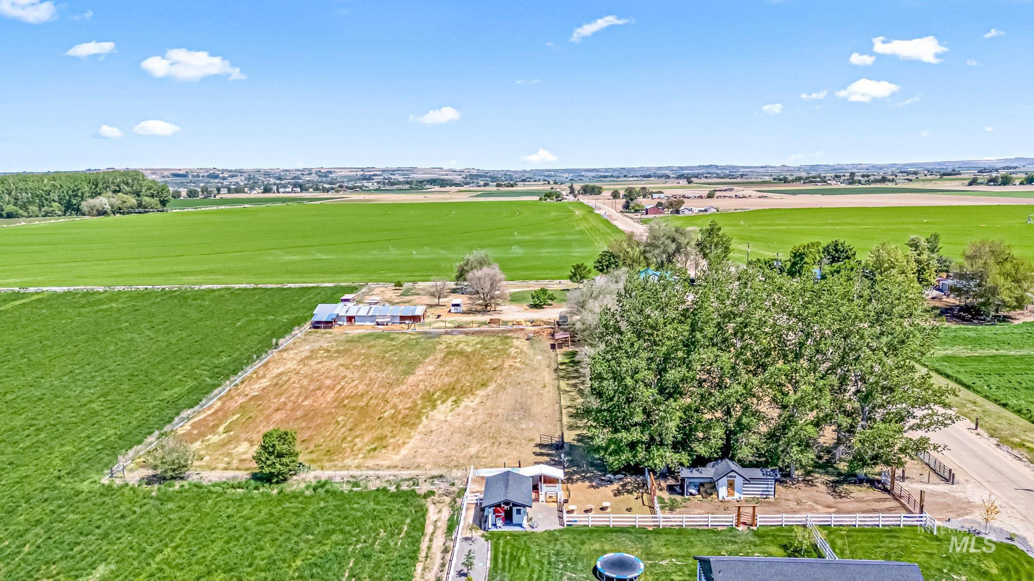 Homedale, Idaho, 83628, United States, 4 Bedrooms Bedrooms, ,2 BathroomsBathrooms,Residential,For Sale,1945003