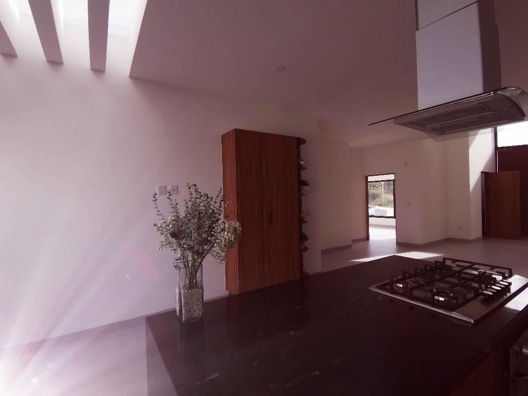 Valle Esmeralda, El Marqués, Querétaro, 76269, Mexico, 3 Bedrooms Bedrooms, ,4 BathroomsBathrooms,Residential,For Sale,Valle Esmeralda,1625749