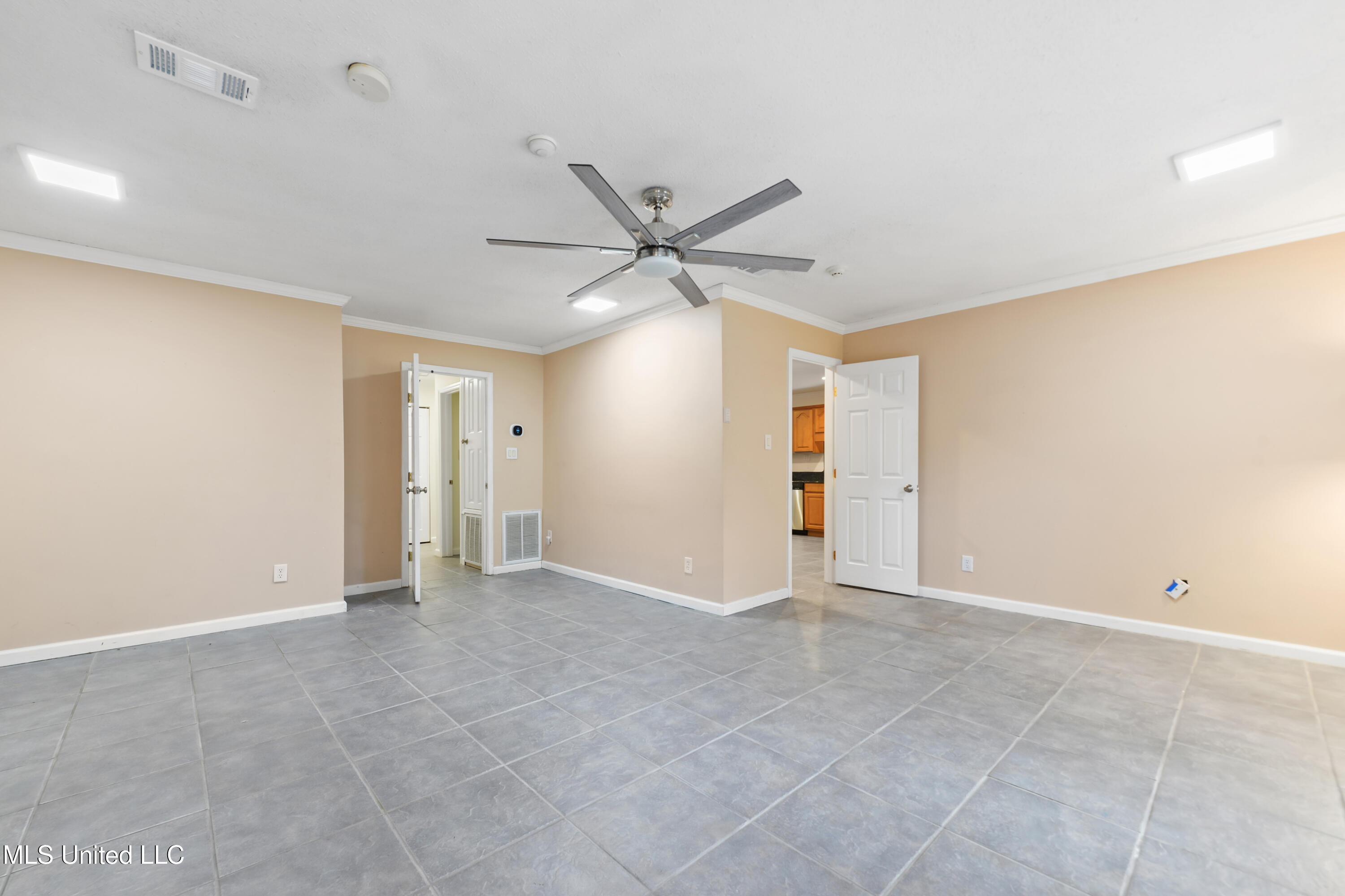 Gulfport, Mississippi, 39507, United States, 4 Bedrooms Bedrooms, ,2 BathroomsBathrooms,Residential,For Sale,2002135