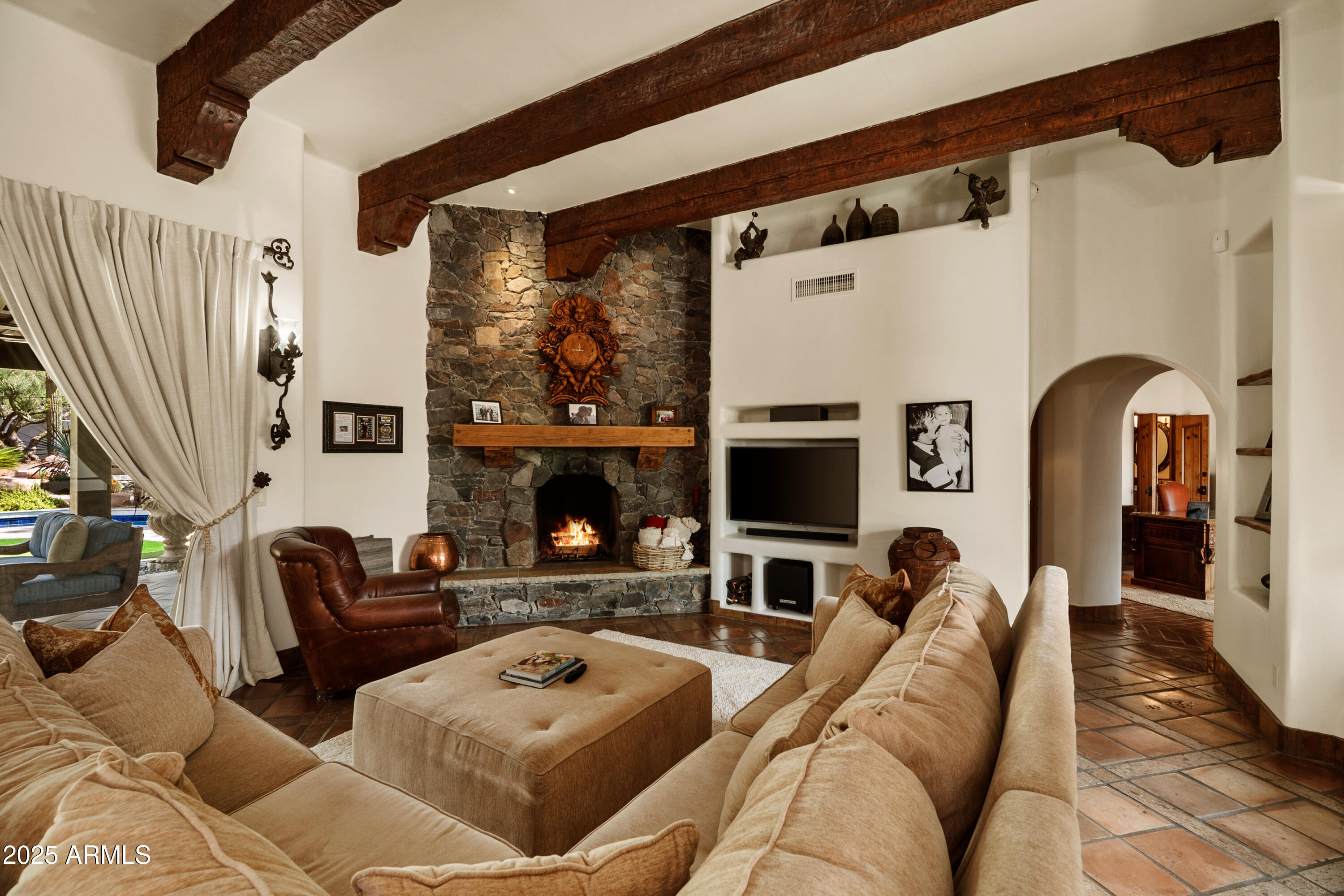 Cave Creek, Arizona, 85331, United States, 2 Bedrooms Bedrooms, ,4 BathroomsBathrooms,Residential,For Sale,1987771