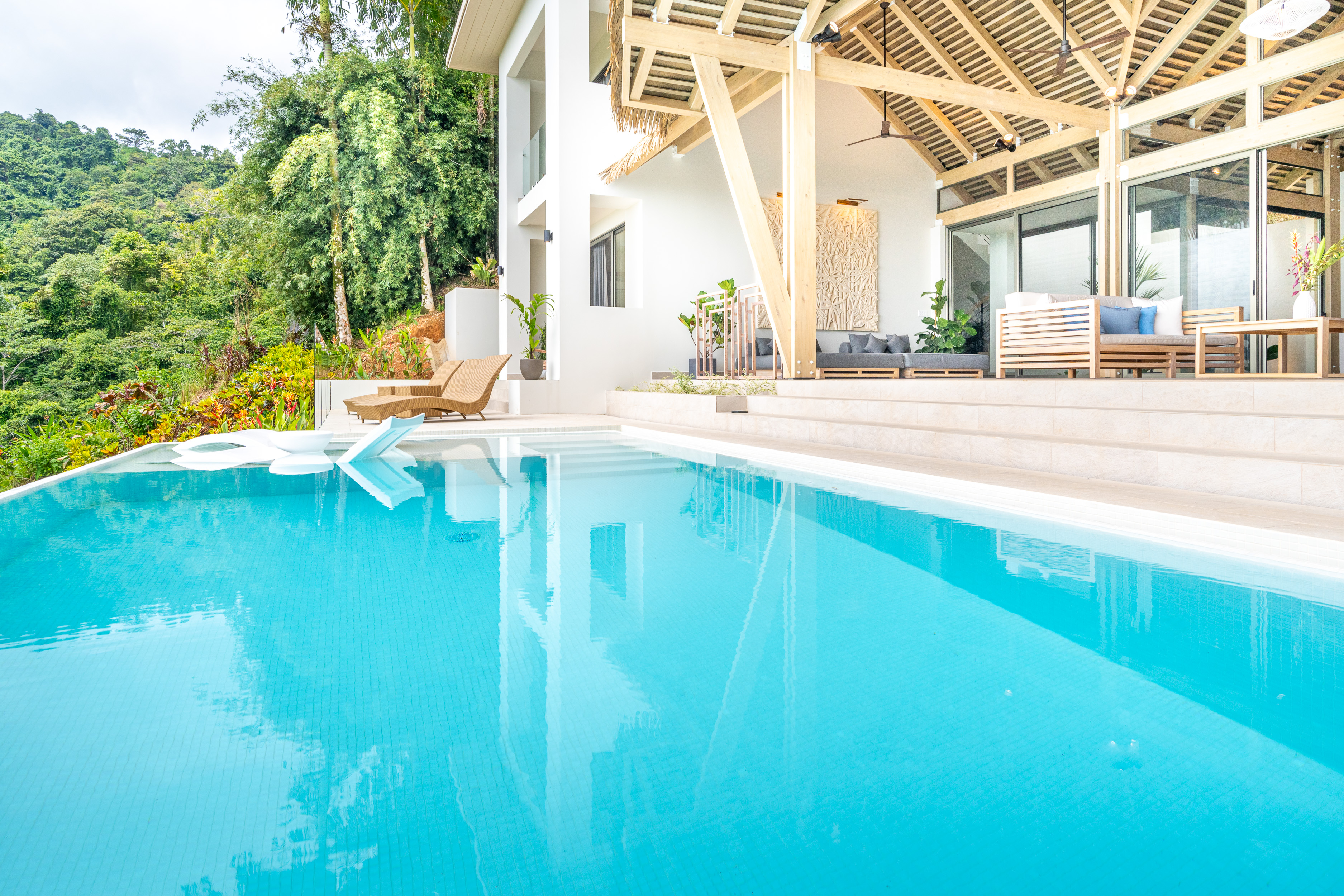 Dominical, Puntarenas, 60504, CR, 7 Bedrooms Bedrooms, ,7 BathroomsBathrooms,Residential,For Sale,1997378