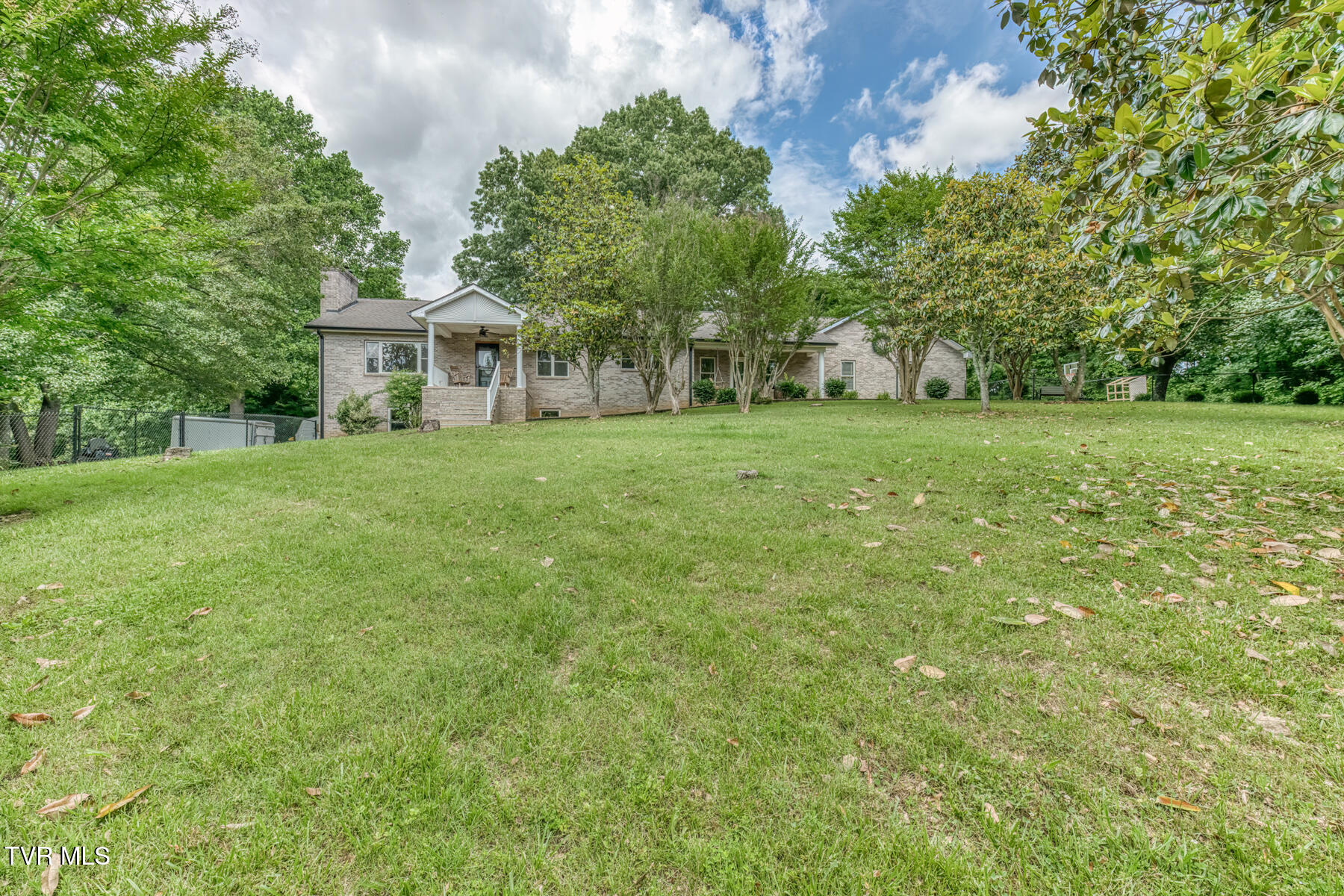 Afton, Tennessee, 37616, United States, 5 Bedrooms Bedrooms, ,3 BathroomsBathrooms,Residential,For Sale,2048467